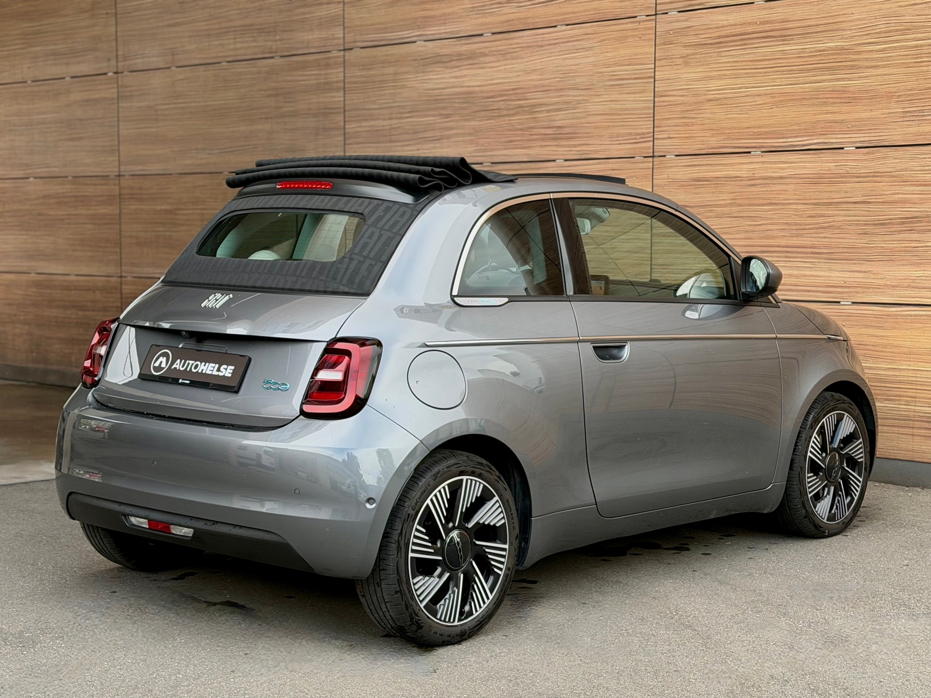 FIAT 500 C electric 87 kW La Prima-image-4