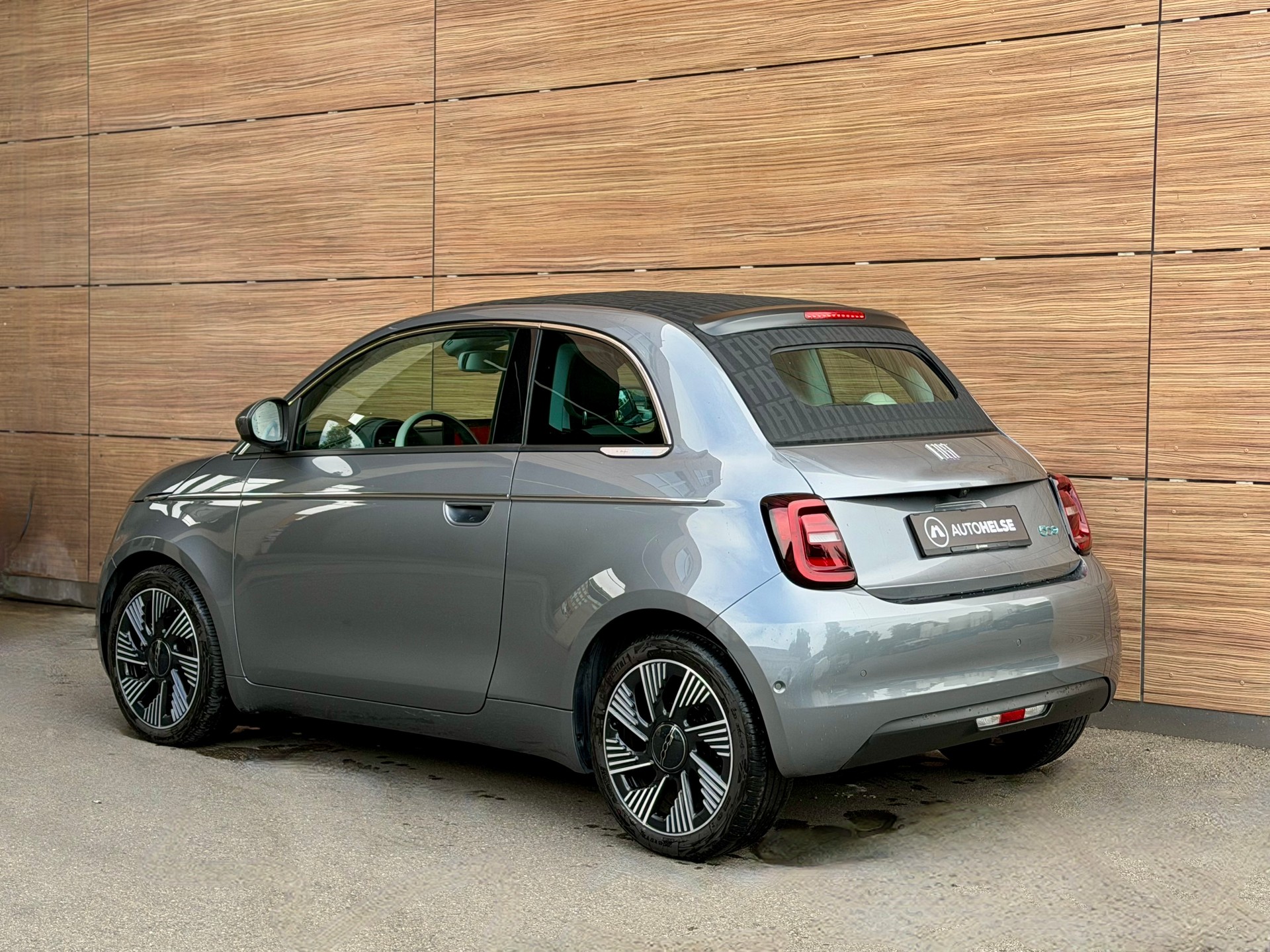 FIAT 500 C electric 87 kW La Prima-image-5