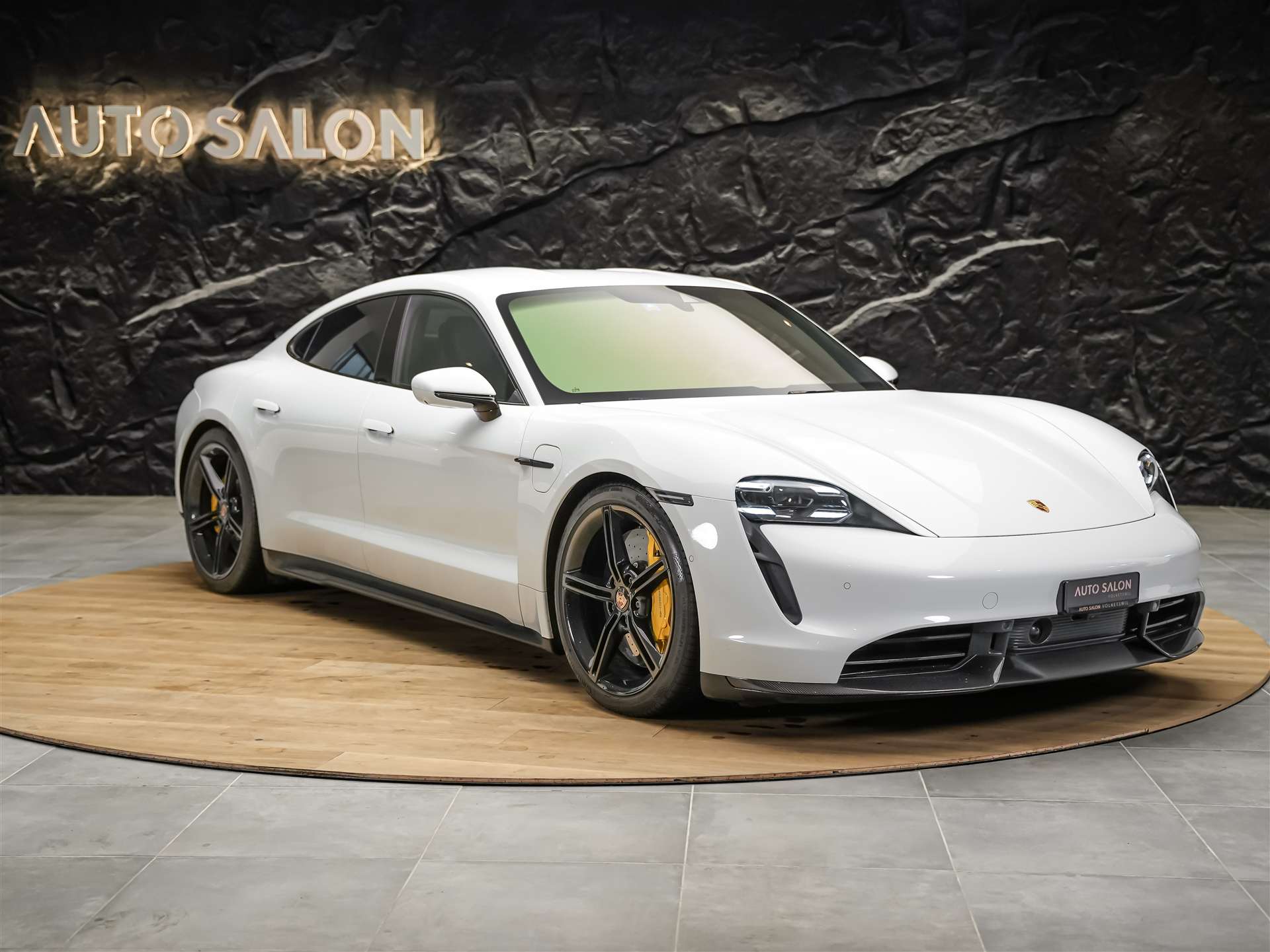 PORSCHE Taycan Turbo S *CH-Auto*Approved*Keramik*Bose*Chrono*-image-5