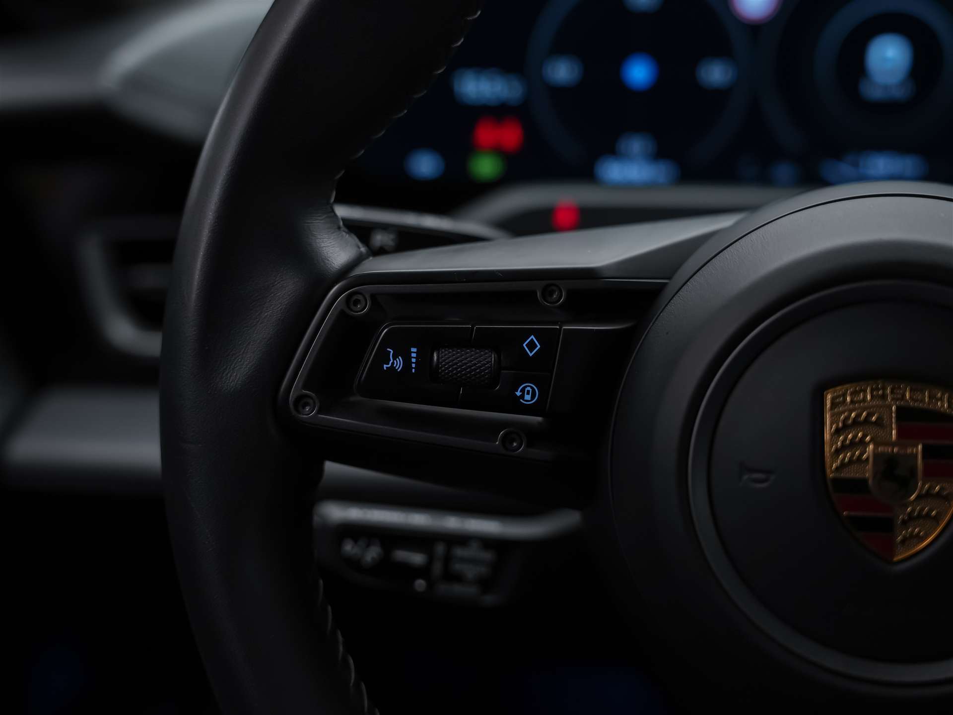 PORSCHE Taycan Turbo S *CH-Auto*Approved*Keramik*Bose*Chrono*-image-30