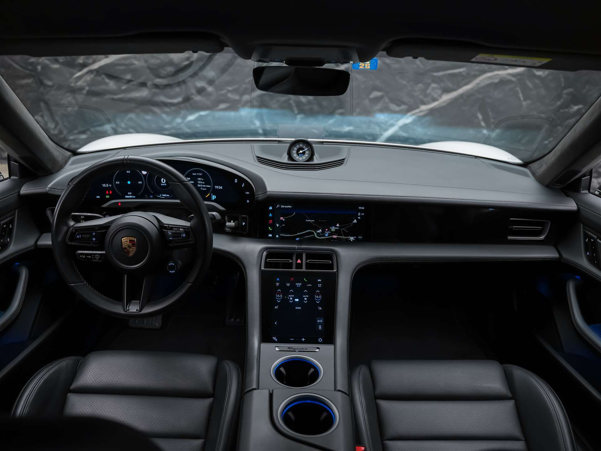 PORSCHE Taycan Turbo S *CH-Auto*Approved*Keramik*Bose*Chrono*-image-18