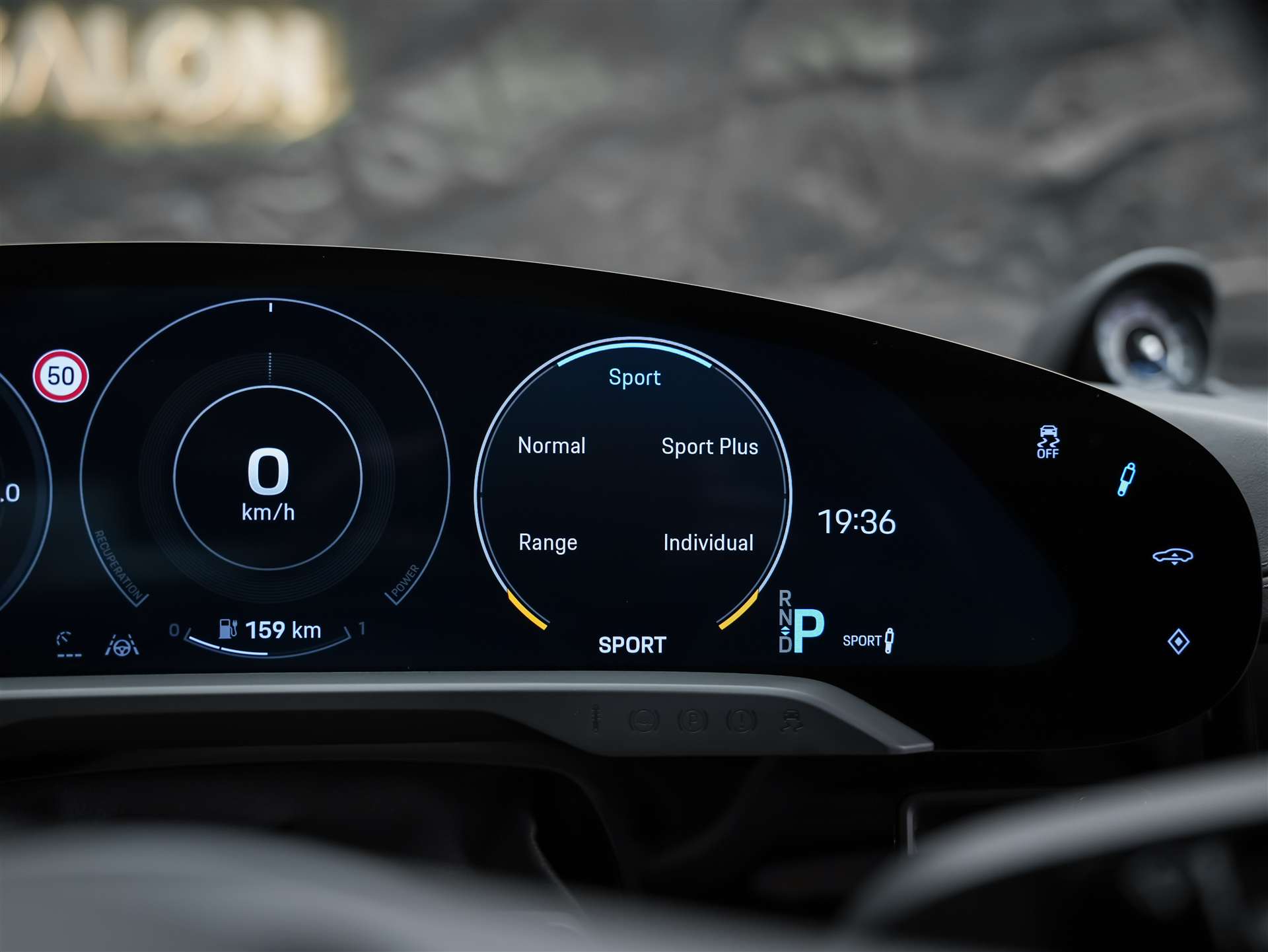 PORSCHE Taycan Turbo S *CH-Auto*Approved*Keramik*Bose*Chrono*-image-35