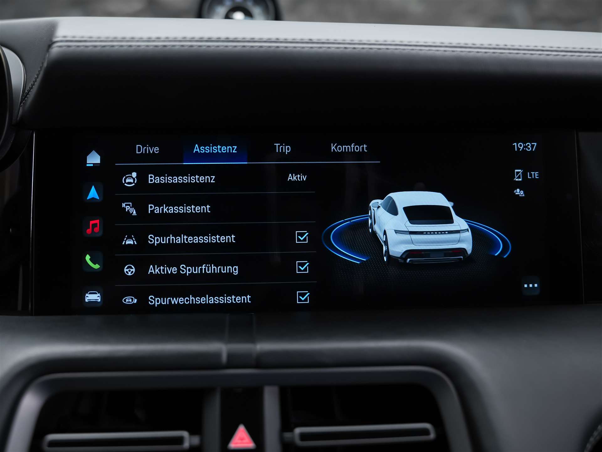 PORSCHE Taycan Turbo S *CH-Auto*Approved*Keramik*Bose*Chrono*-image-40