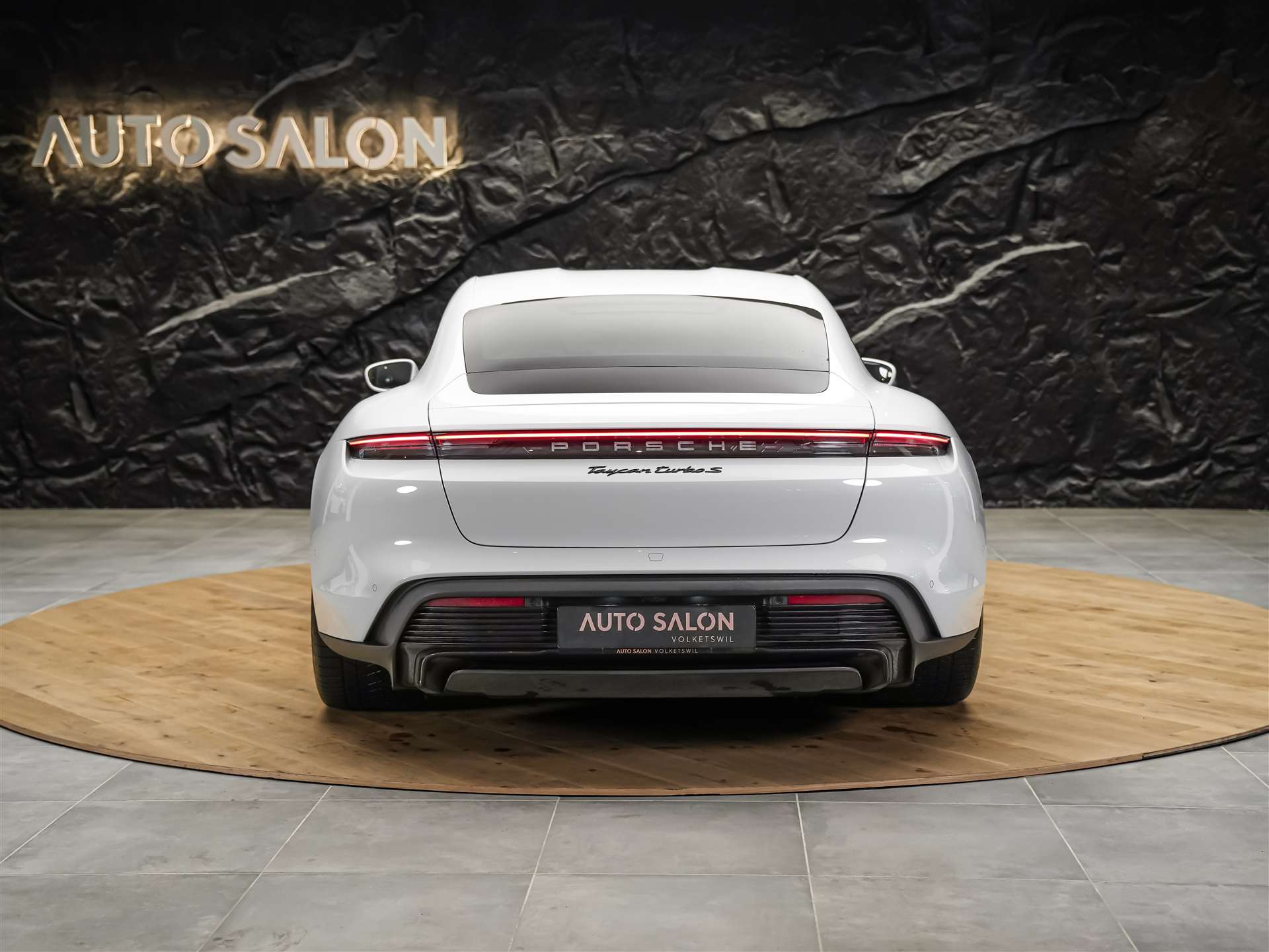 PORSCHE Taycan Turbo S *CH-Auto*Approved*Keramik*Bose*Chrono*-image-3