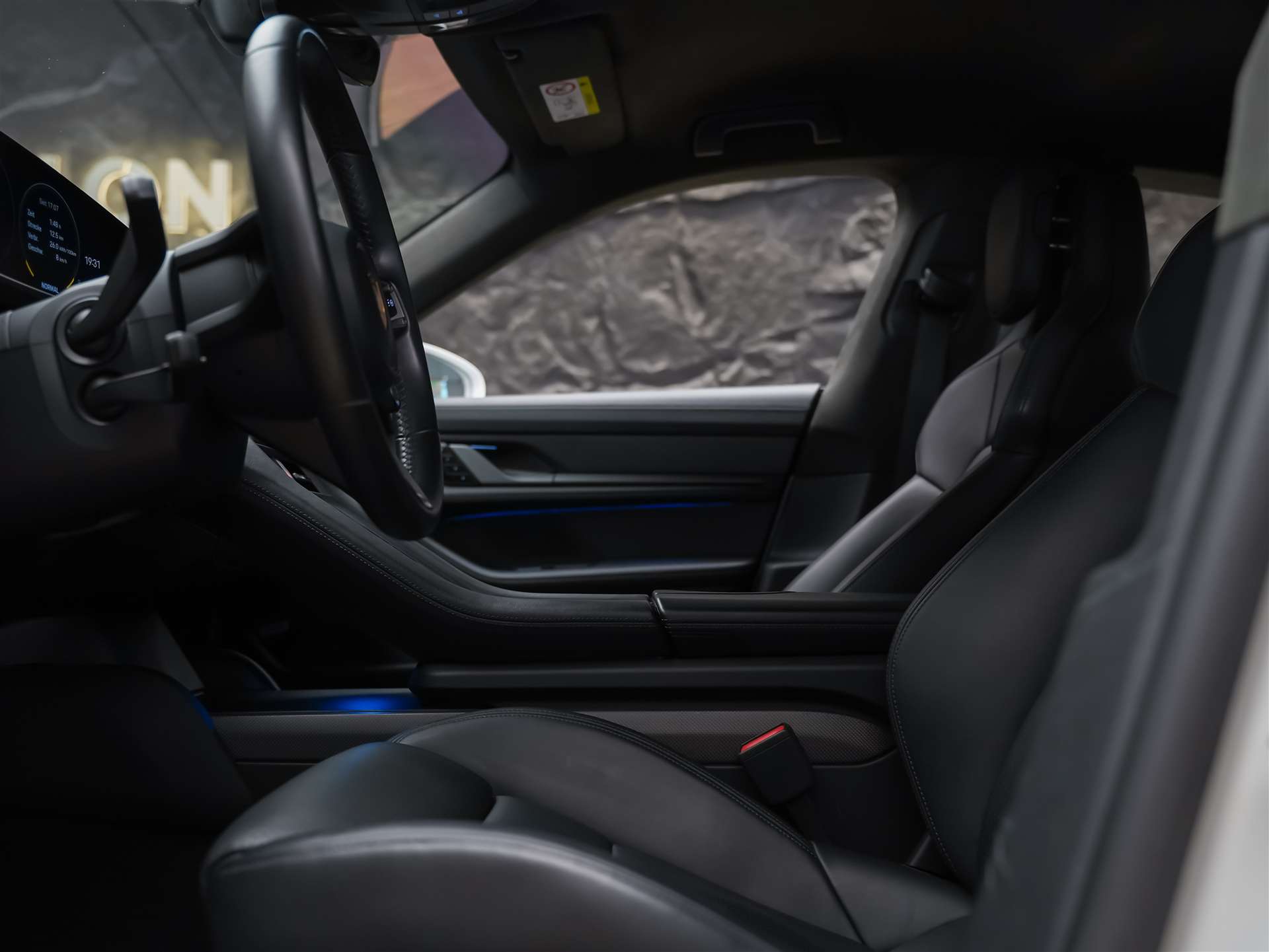 PORSCHE Taycan Turbo S *CH-Auto*Approved*Keramik*Bose*Chrono*-image-8