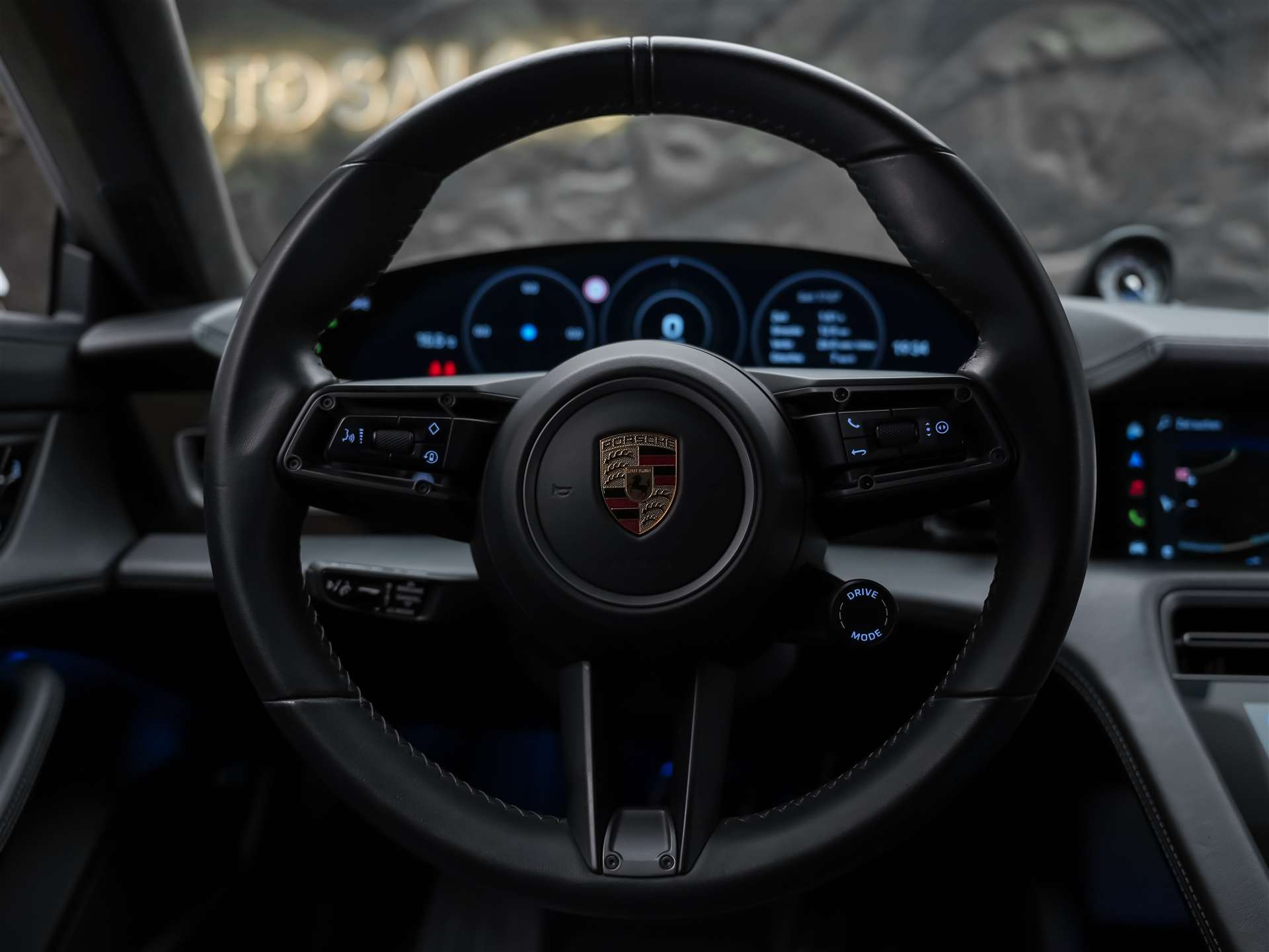 PORSCHE Taycan Turbo S *CH-Auto*Approved*Keramik*Bose*Chrono*-image-29