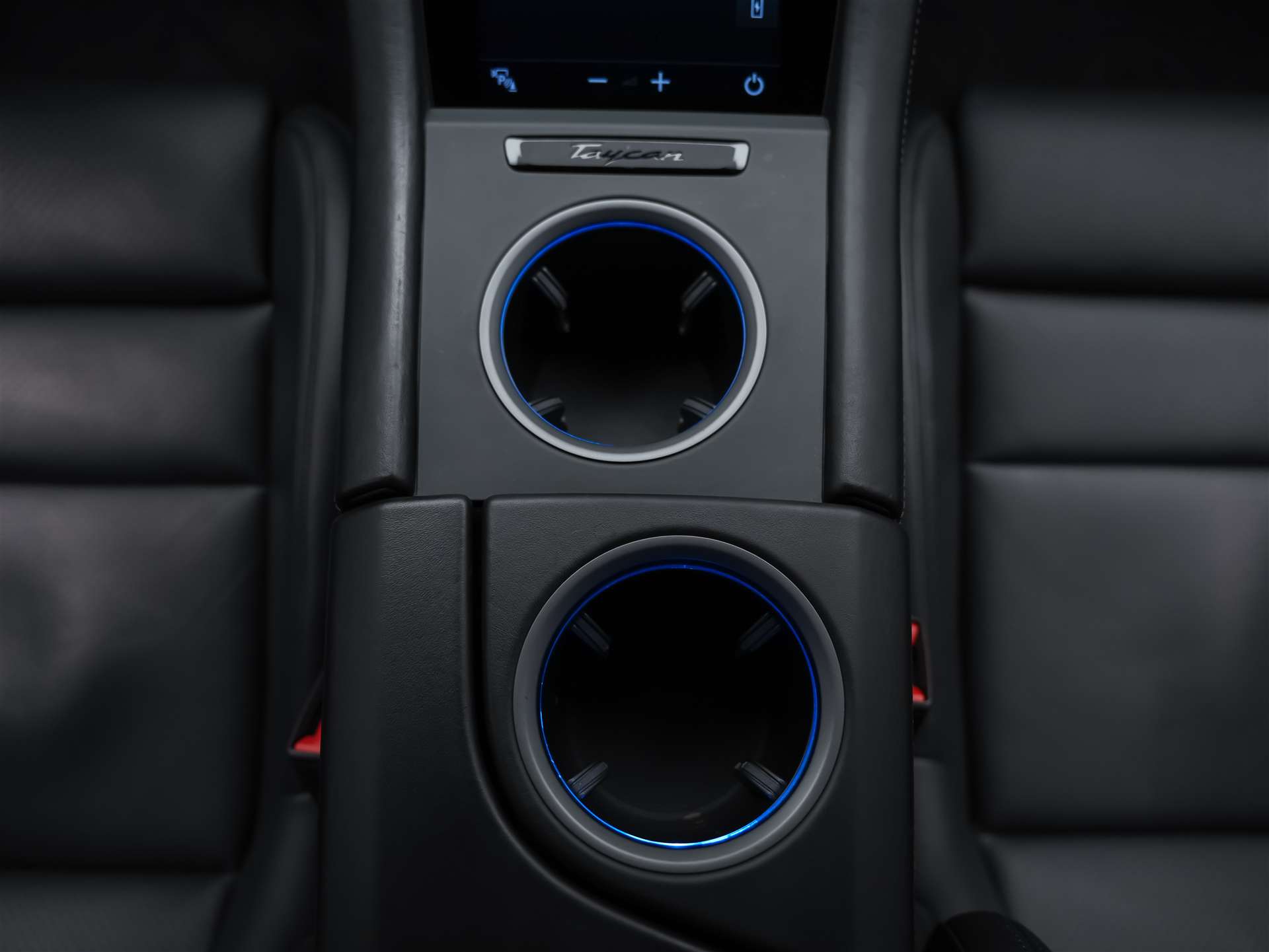 PORSCHE Taycan Turbo S *CH-Auto*Approved*Keramik*Bose*Chrono*-image-24