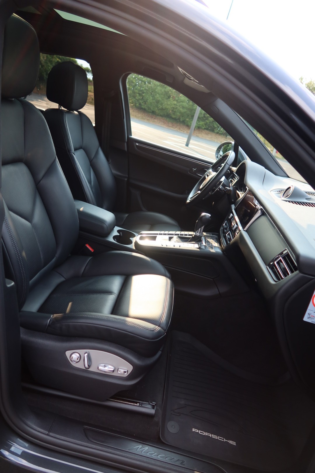 PORSCHE Macan PDK-image-9
