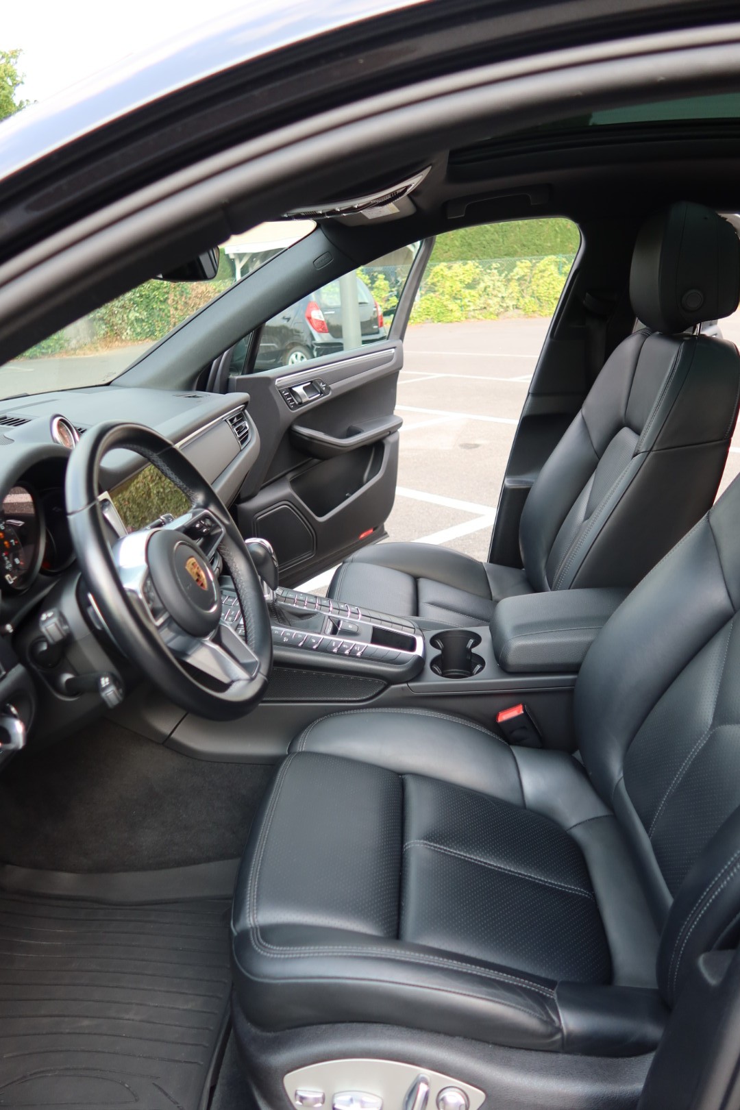 PORSCHE Macan PDK-image-12