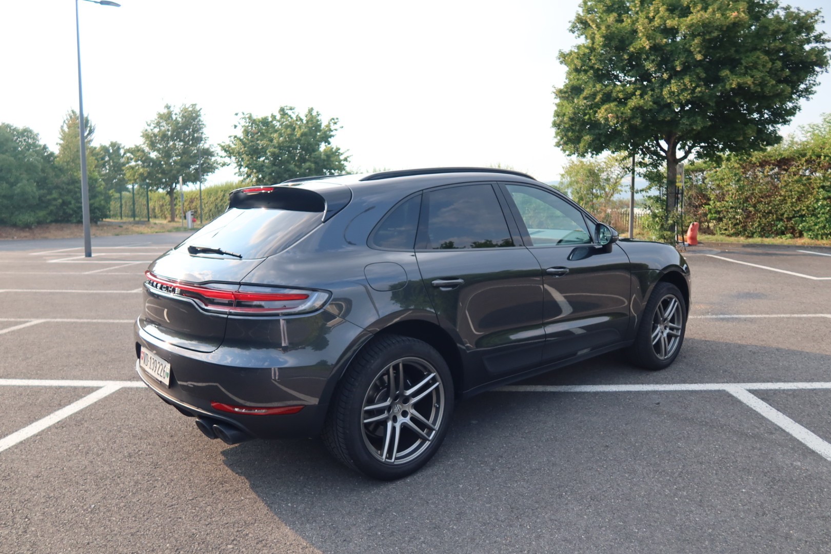 PORSCHE Macan PDK-image-2