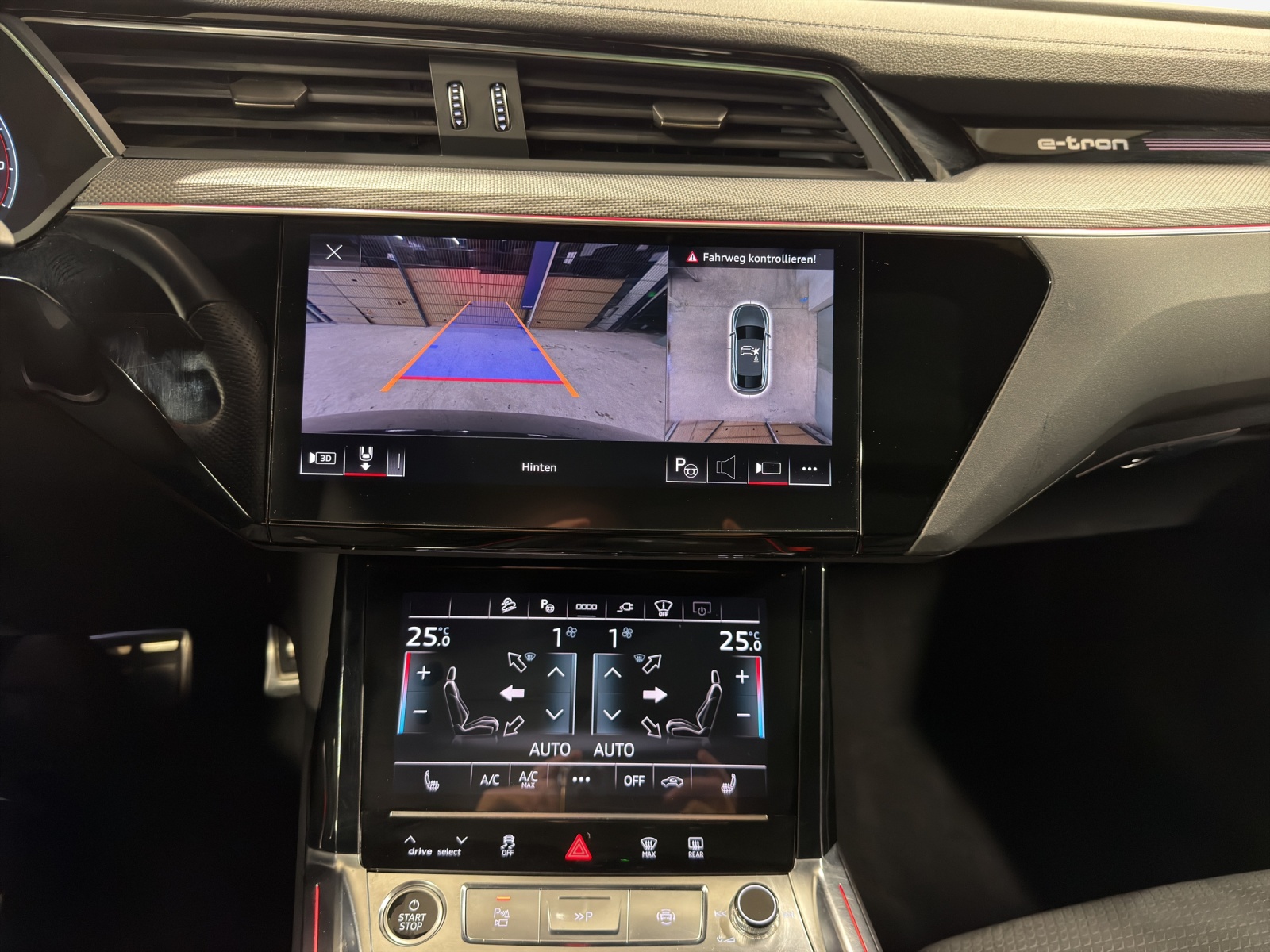 AUDI Q8 Sportback 50 e-tron S line quattro-image-14