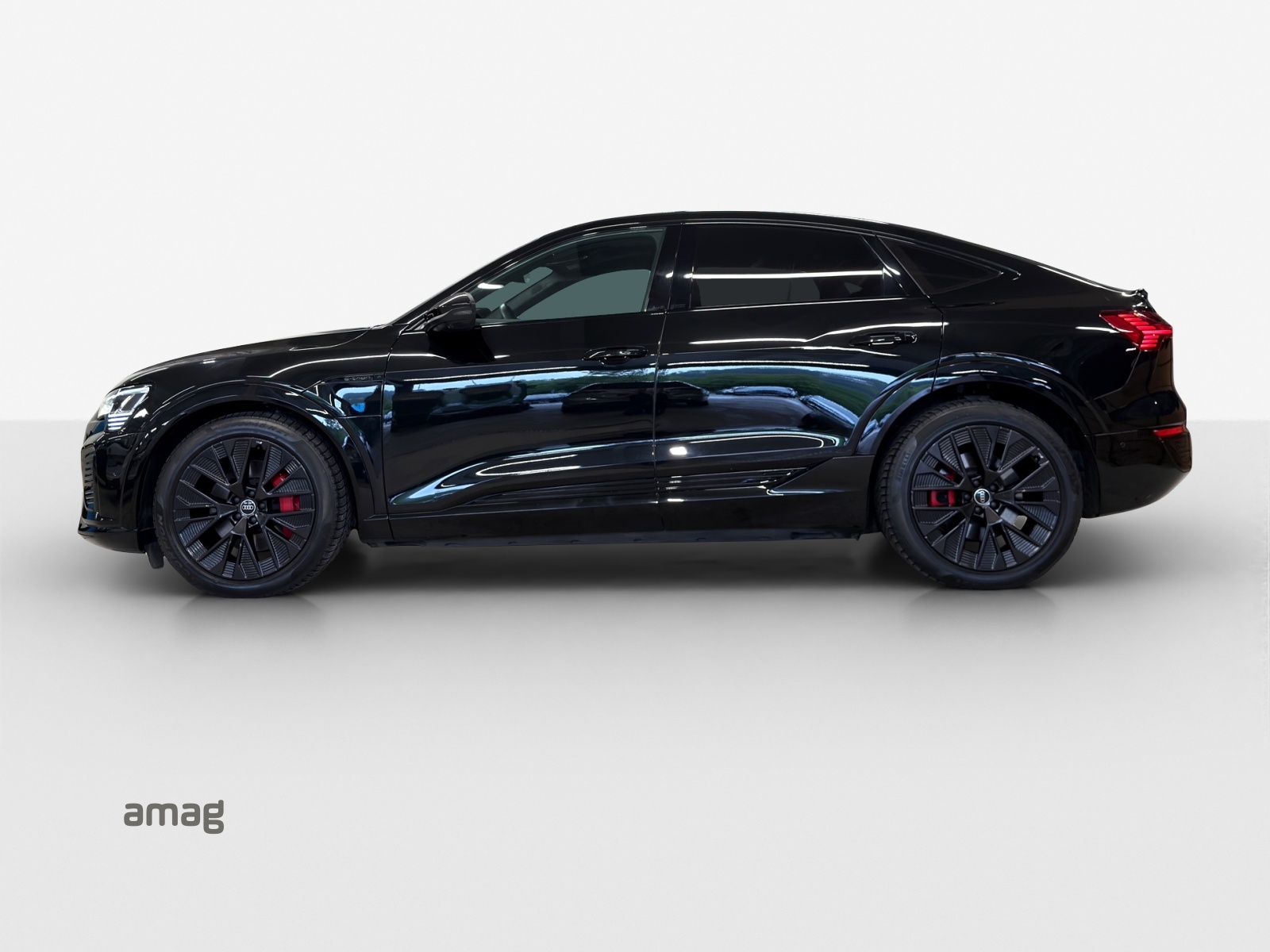 AUDI Q8 Sportback 50 e-tron S line quattro-image-1