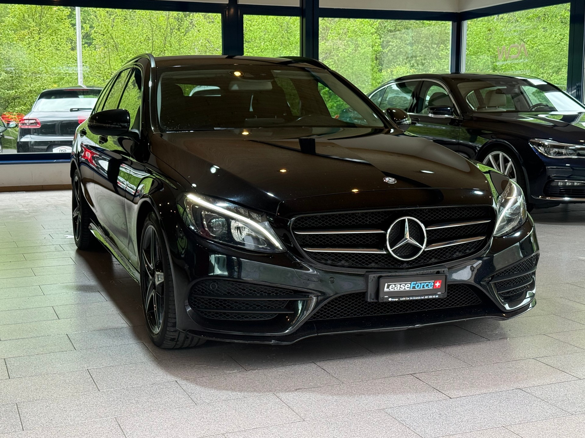 MERCEDES-BENZ C 220-image-2