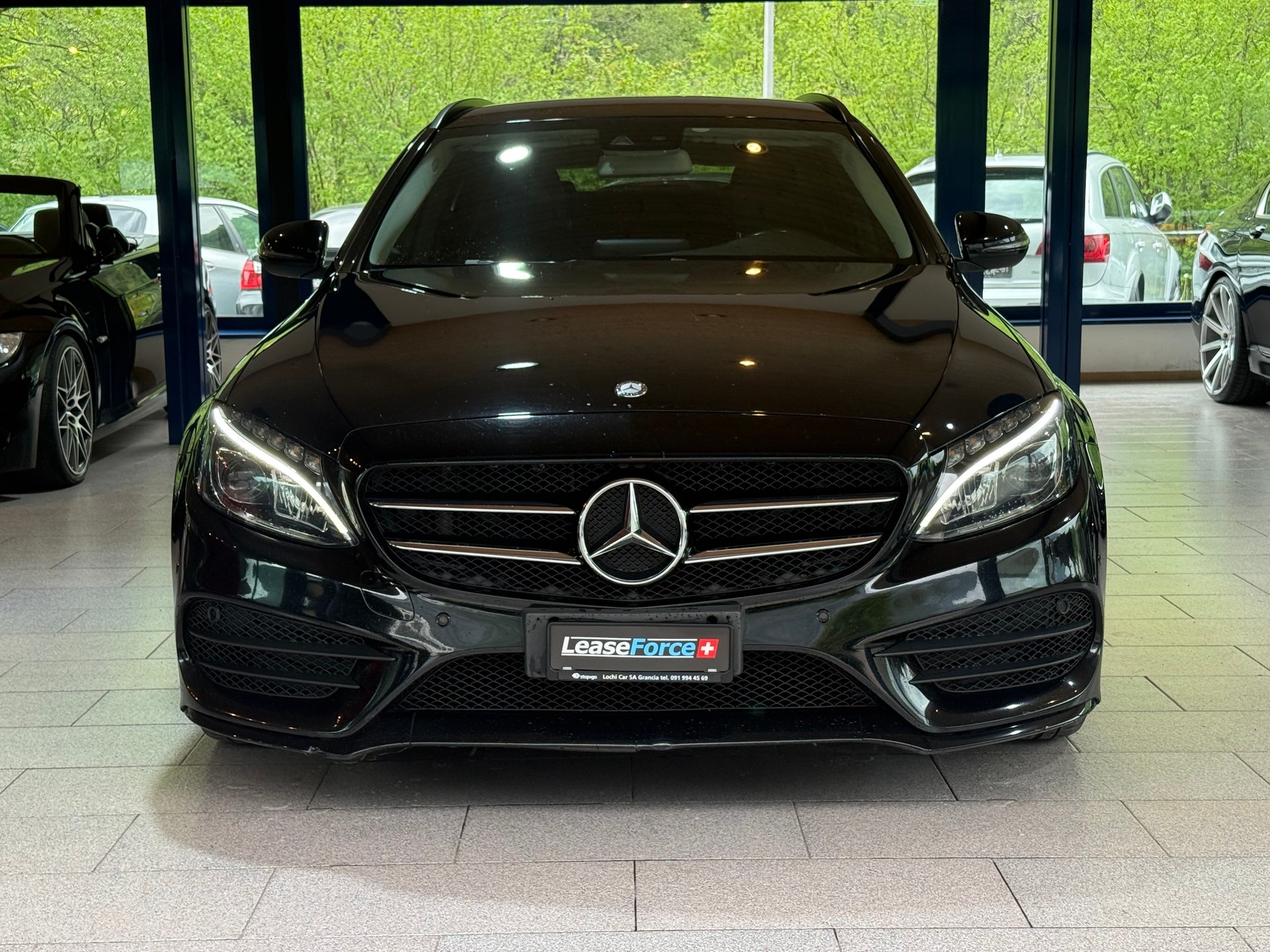 MERCEDES-BENZ C 220-image-1