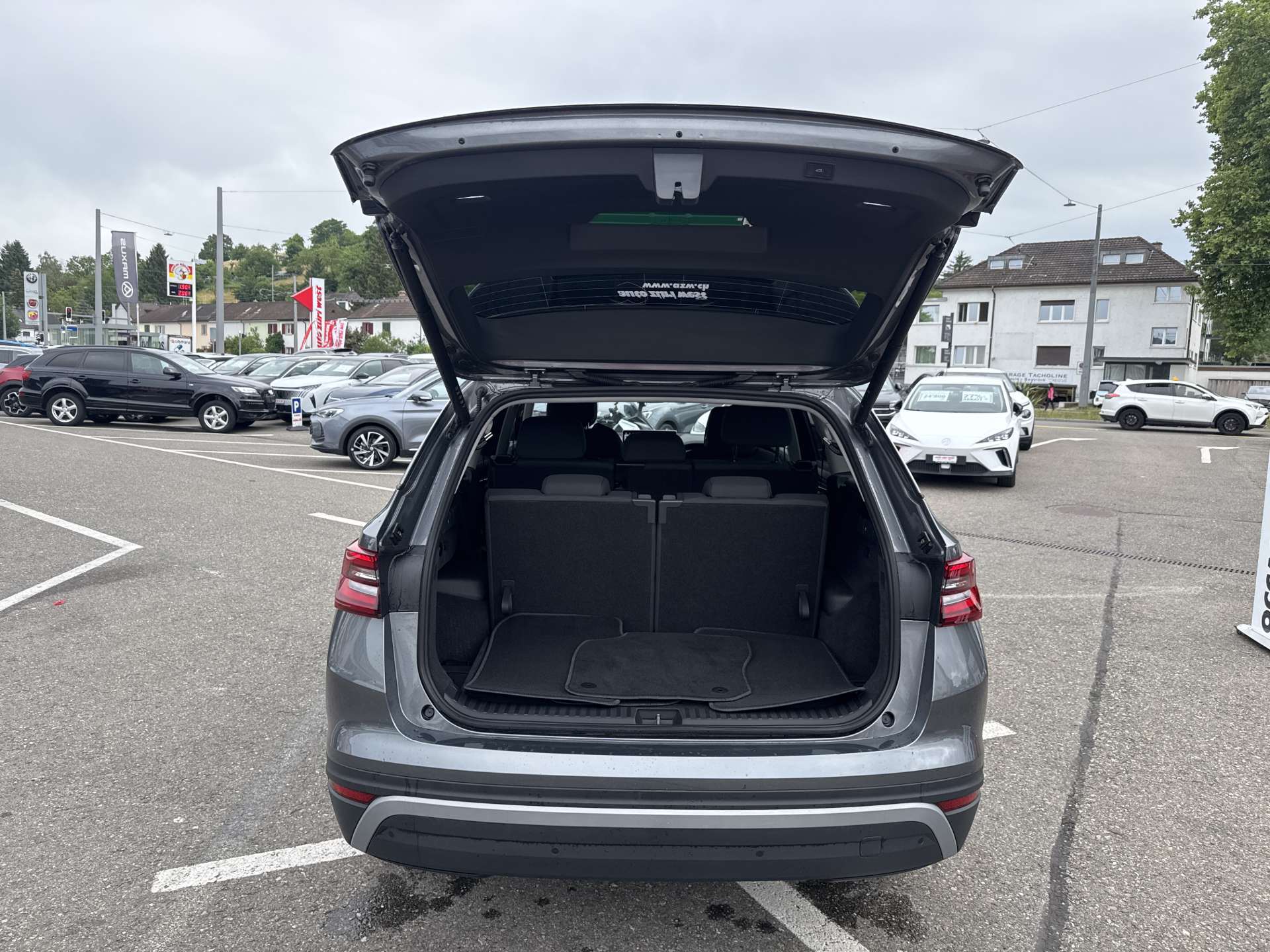 SKODA Kodiaq 2.0 TDi Selection 4x4 7-Plätzer DSG-Automat-image-7