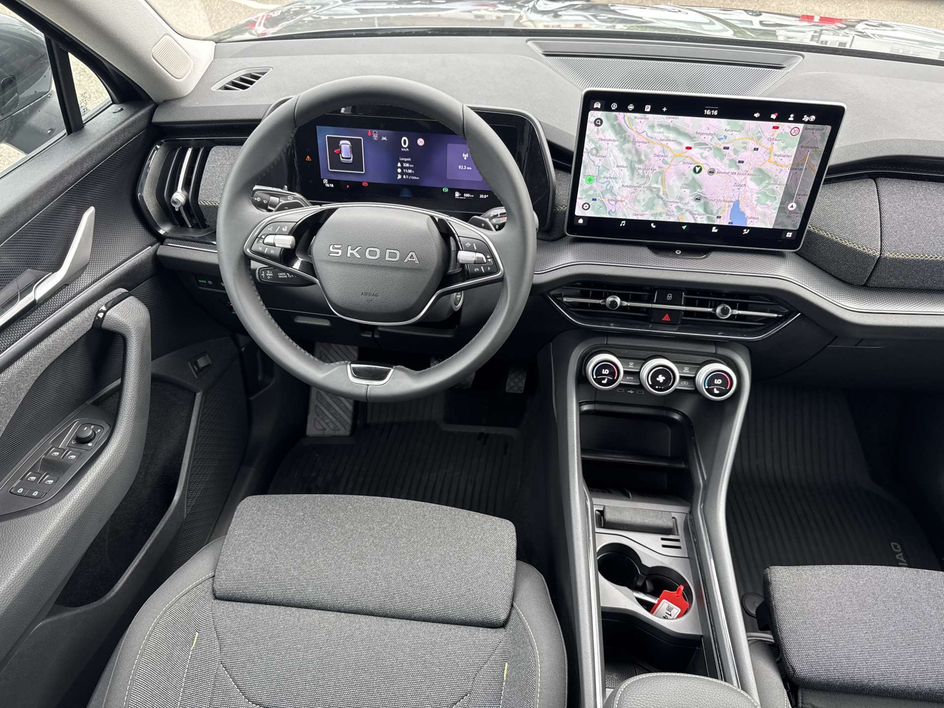 SKODA Kodiaq 2.0 TDi Selection 4x4 7-Plätzer DSG-Automat-image-4