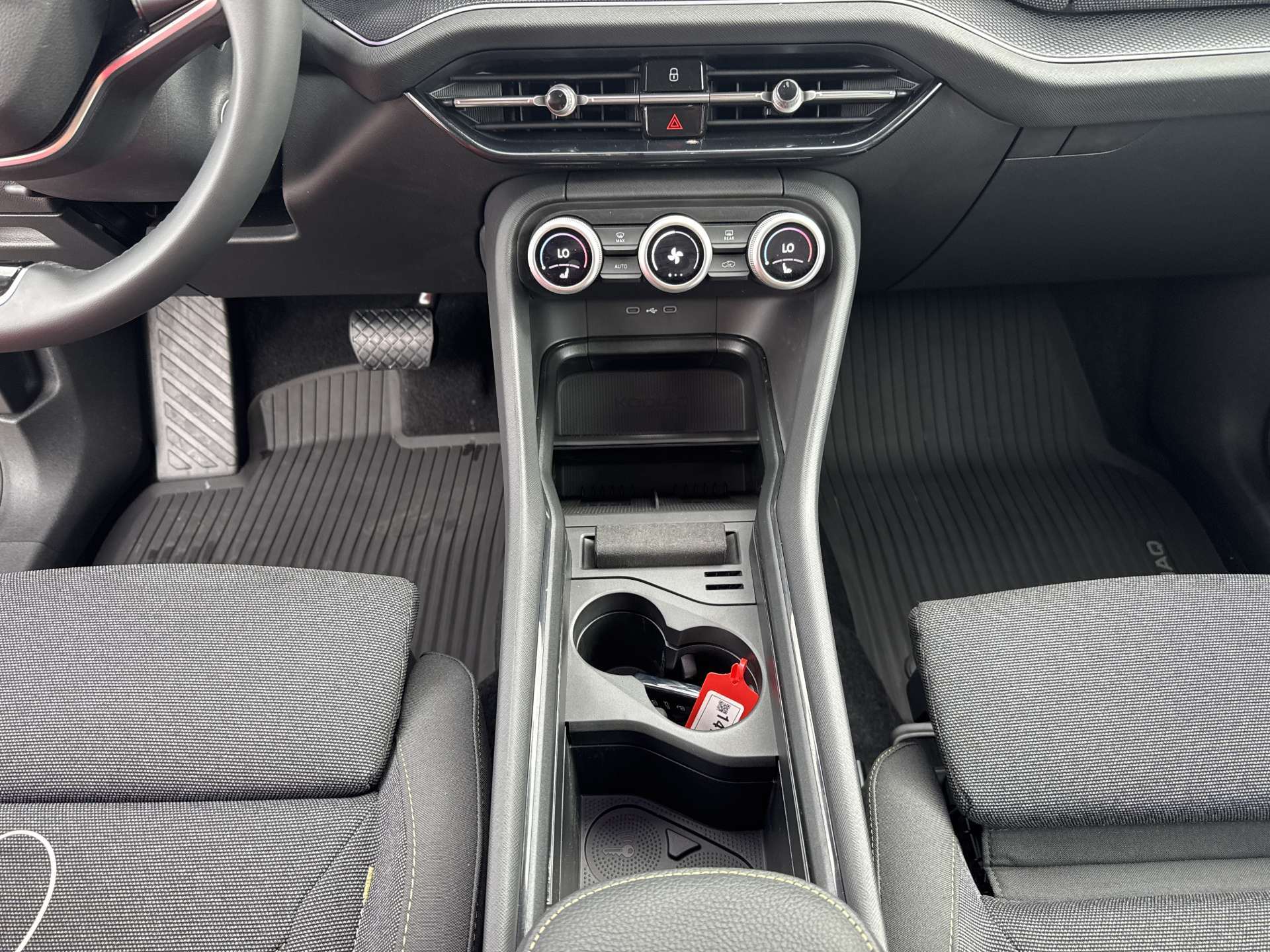 SKODA Kodiaq 2.0 TDi Selection 4x4 7-Plätzer DSG-Automat-image-11