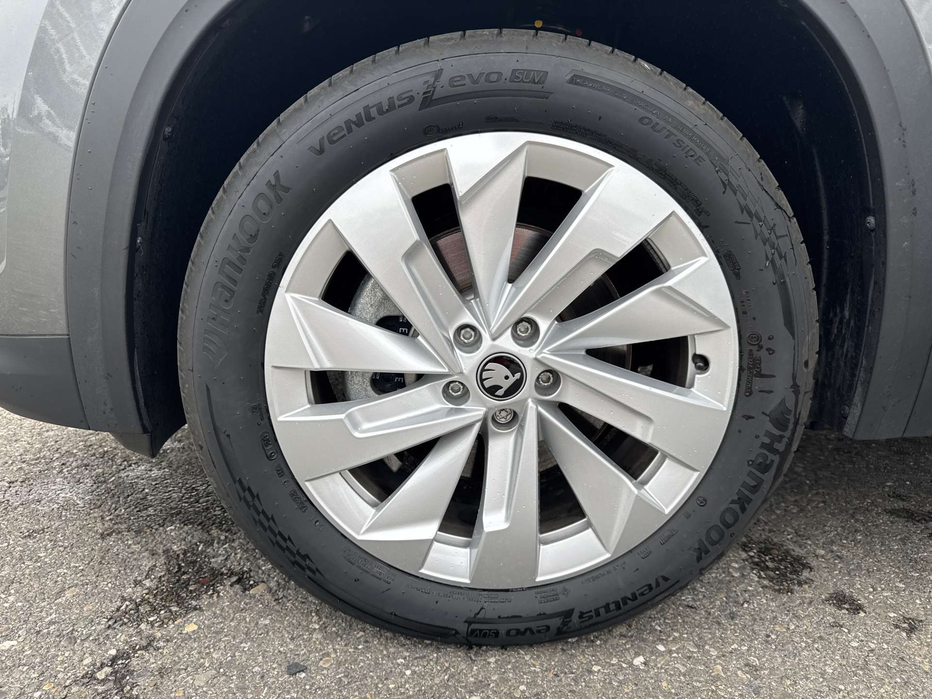 SKODA Kodiaq 2.0 TDi Selection 4x4 7-Plätzer DSG-Automat-image-8