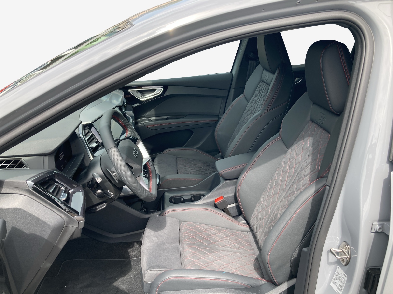 AUDI Q4 Sportback e-tron 45 Edition Swiss Ski quattro-image-7