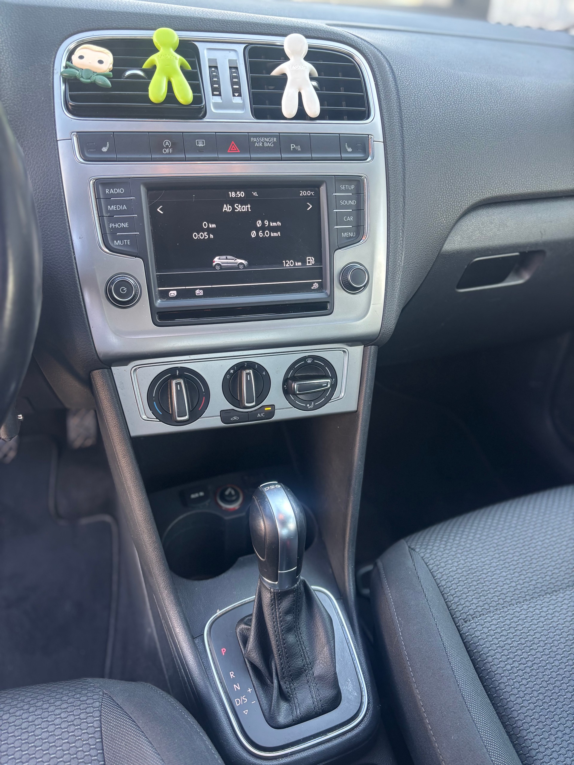VW POLO R-LINE 1.4TDI DSG 2018-image-4
