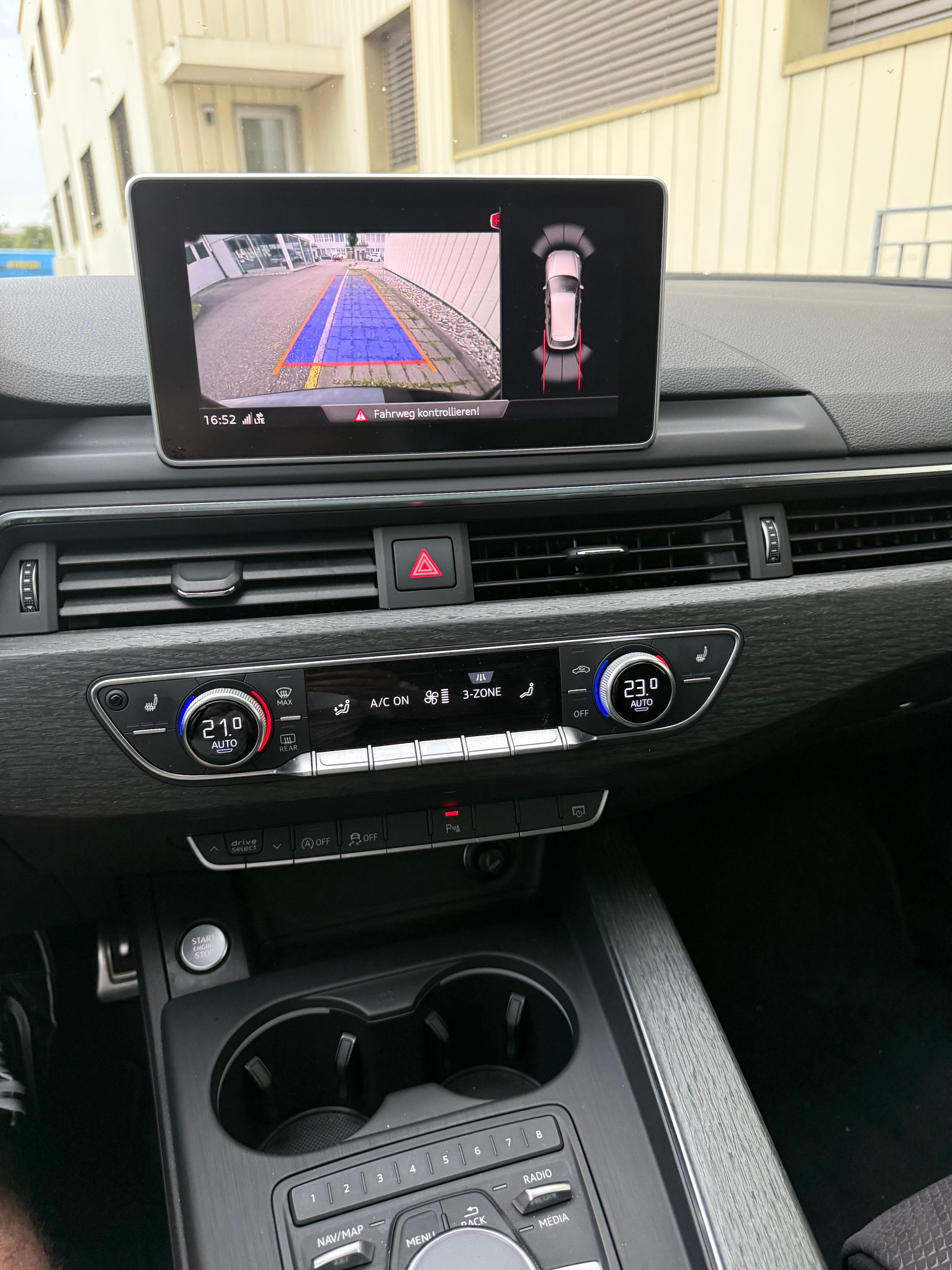 AUDI A4 Avant 3.0 TDI Sport quattro tiptronic-image-8