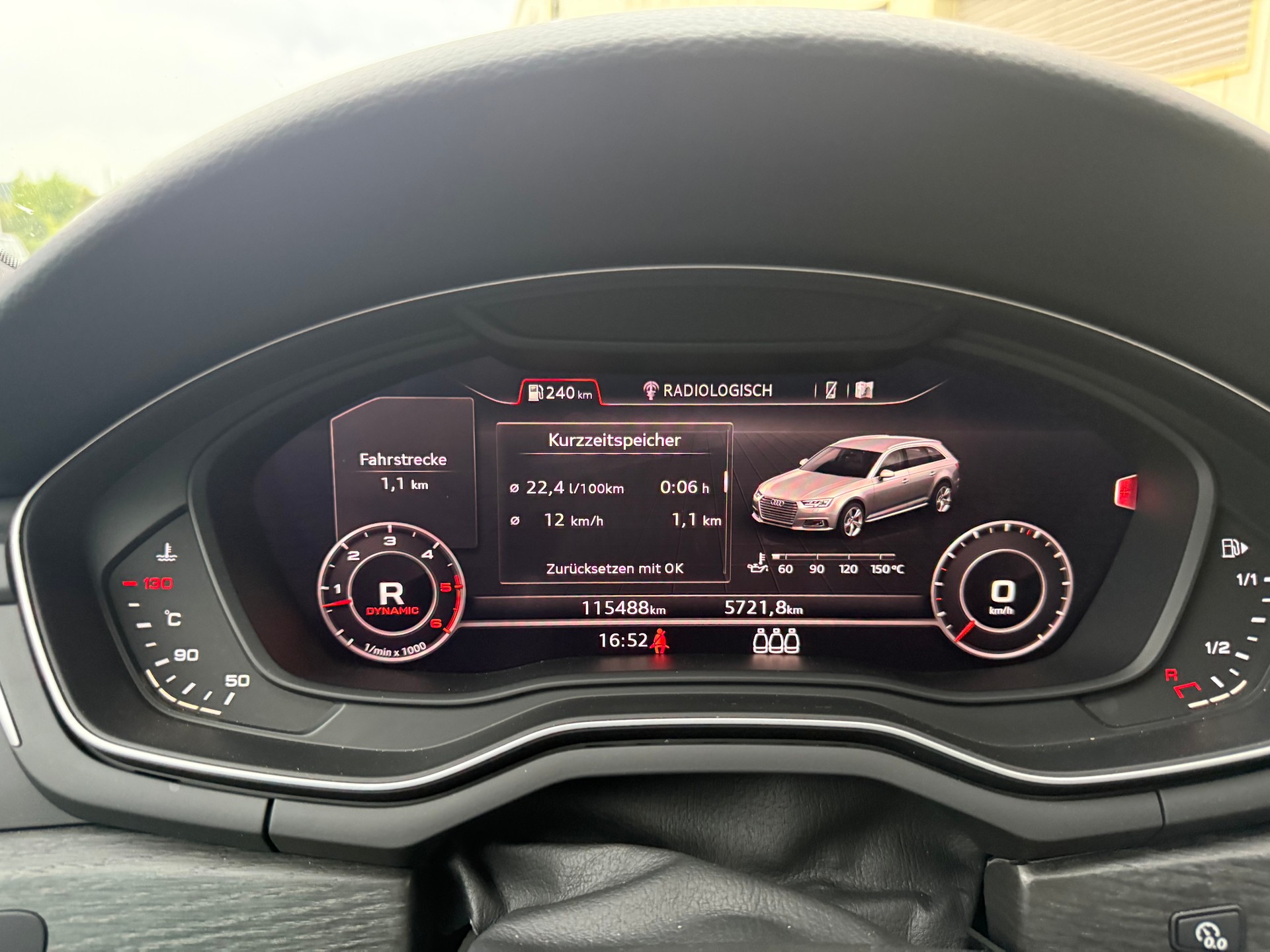 AUDI A4 Avant 3.0 TDI Sport quattro tiptronic-image-9