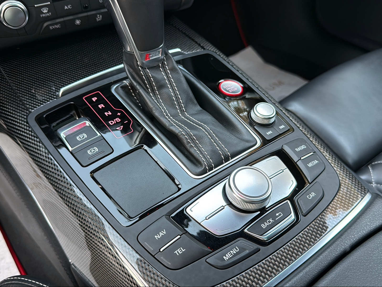 AUDI S6 Avant 4.0 TFSI V8 quattro S-tronic-image-16