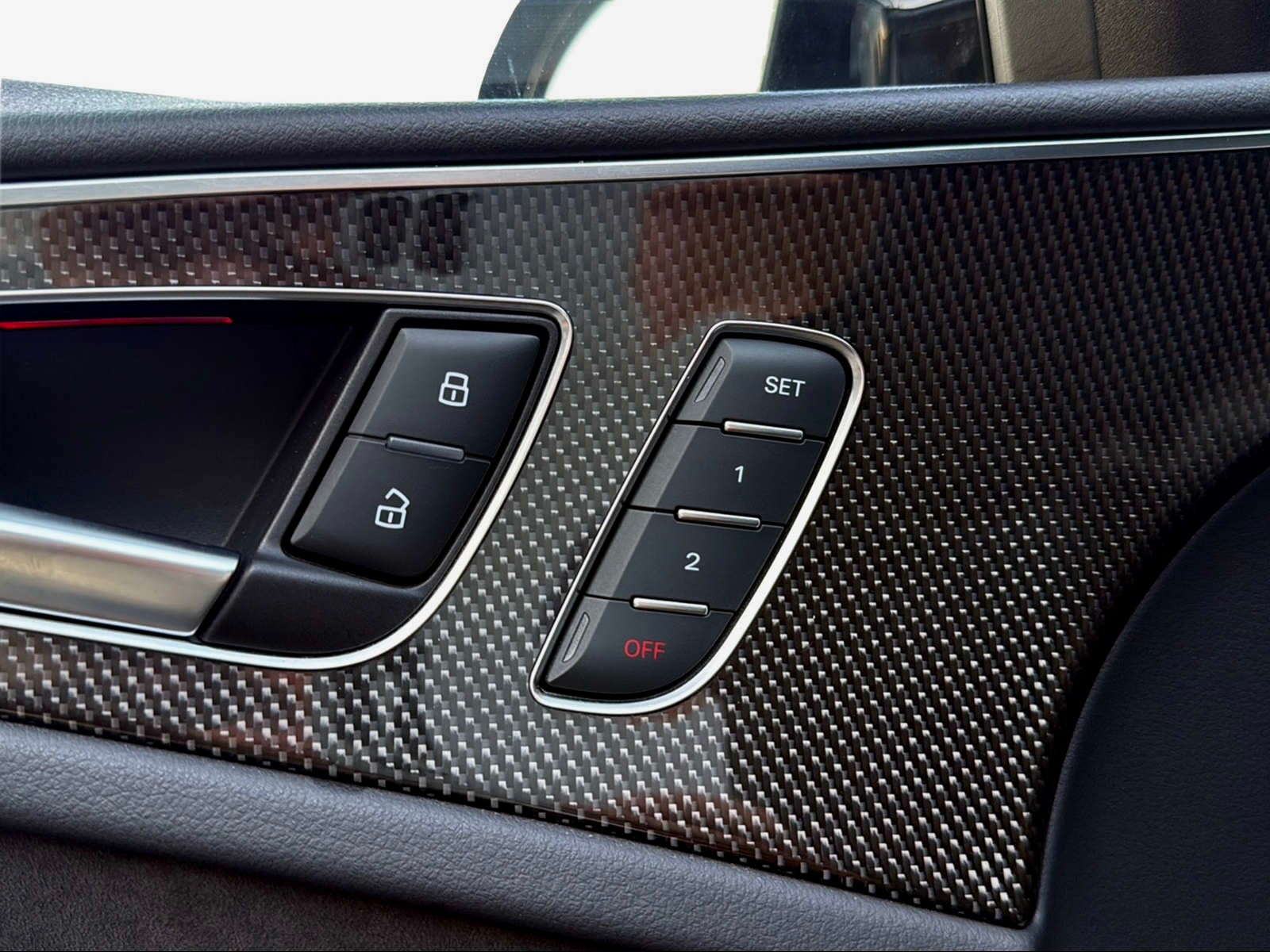 AUDI S6 Avant 4.0 TFSI V8 quattro S-tronic-image-13