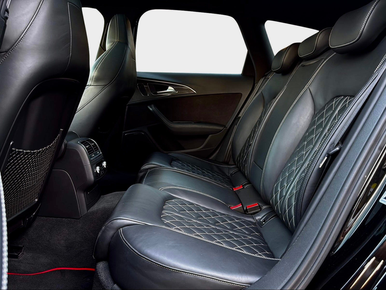 AUDI S6 Avant 4.0 TFSI V8 quattro S-tronic-image-10