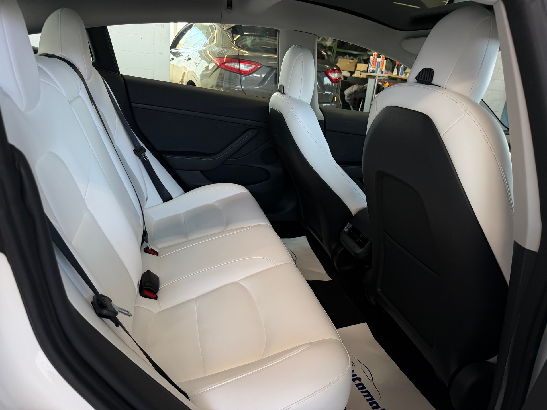 TESLA Model 3 Long Range Dual Motor AWD | Frisch MFK | Tesla Garantie | AHK-image-9