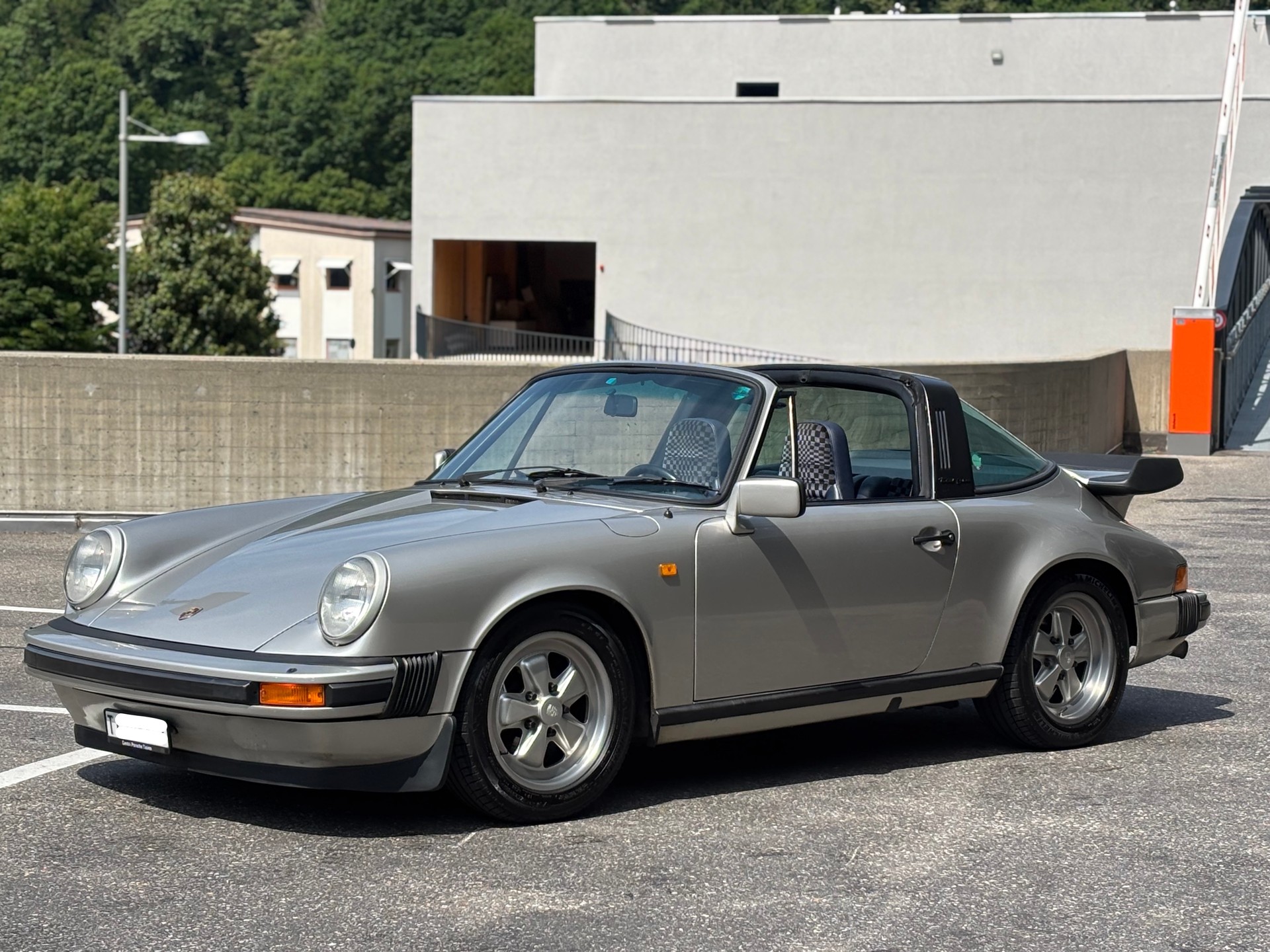 PORSCHE 3.0 SC Targa-image-5