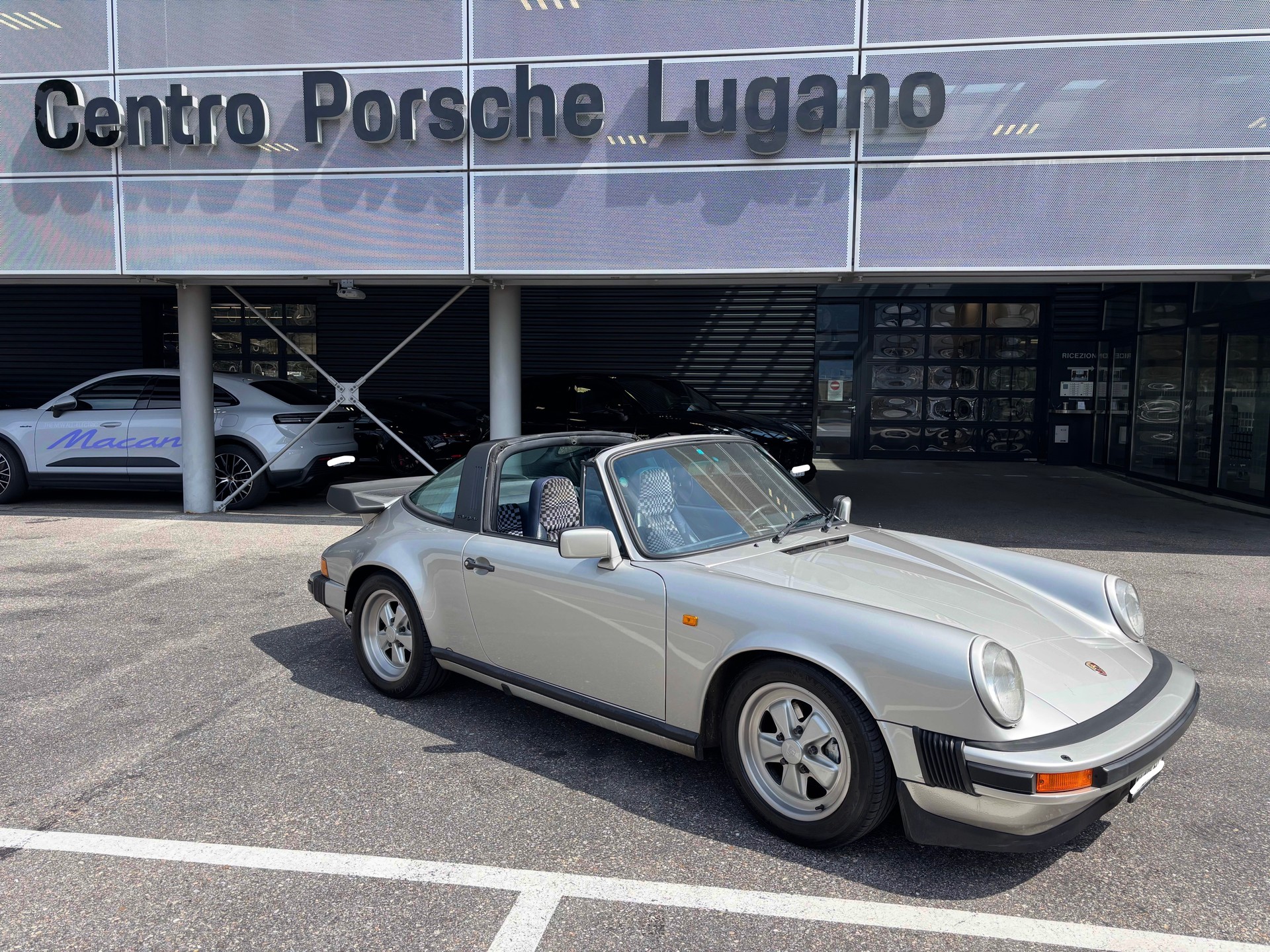 PORSCHE 3.0 SC Targa-image-2