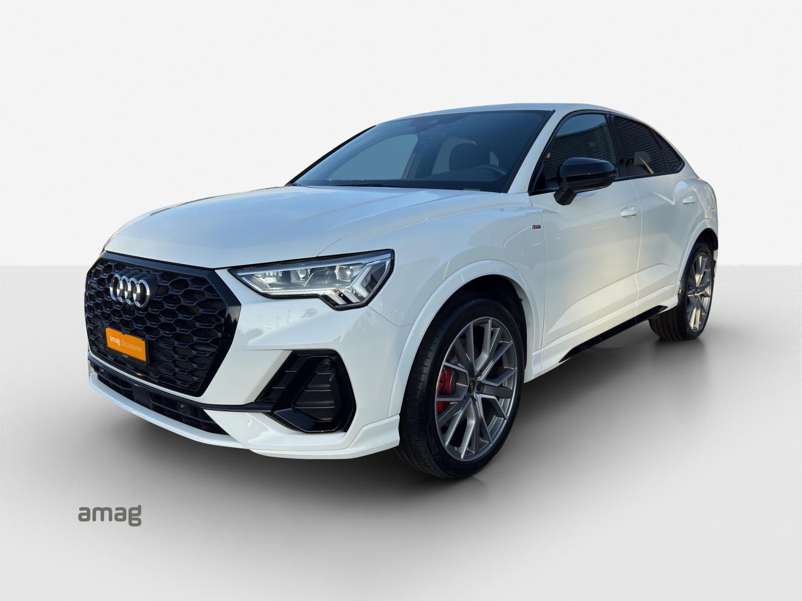 AUDI Q3 Sportback 40 TDI S line quattro S-tronic-image-0