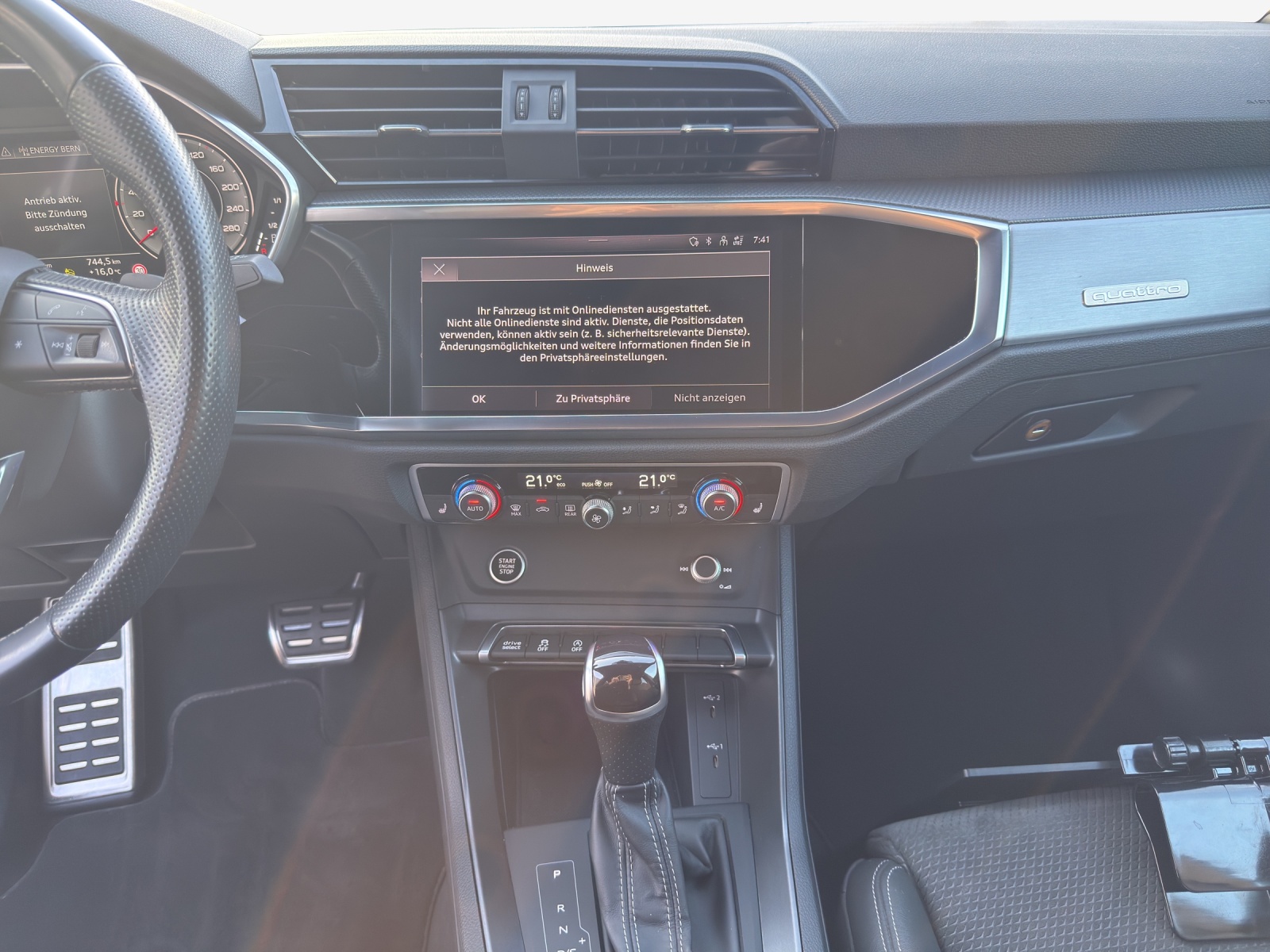 AUDI Q3 Sportback 40 TDI S line quattro S-tronic-image-10
