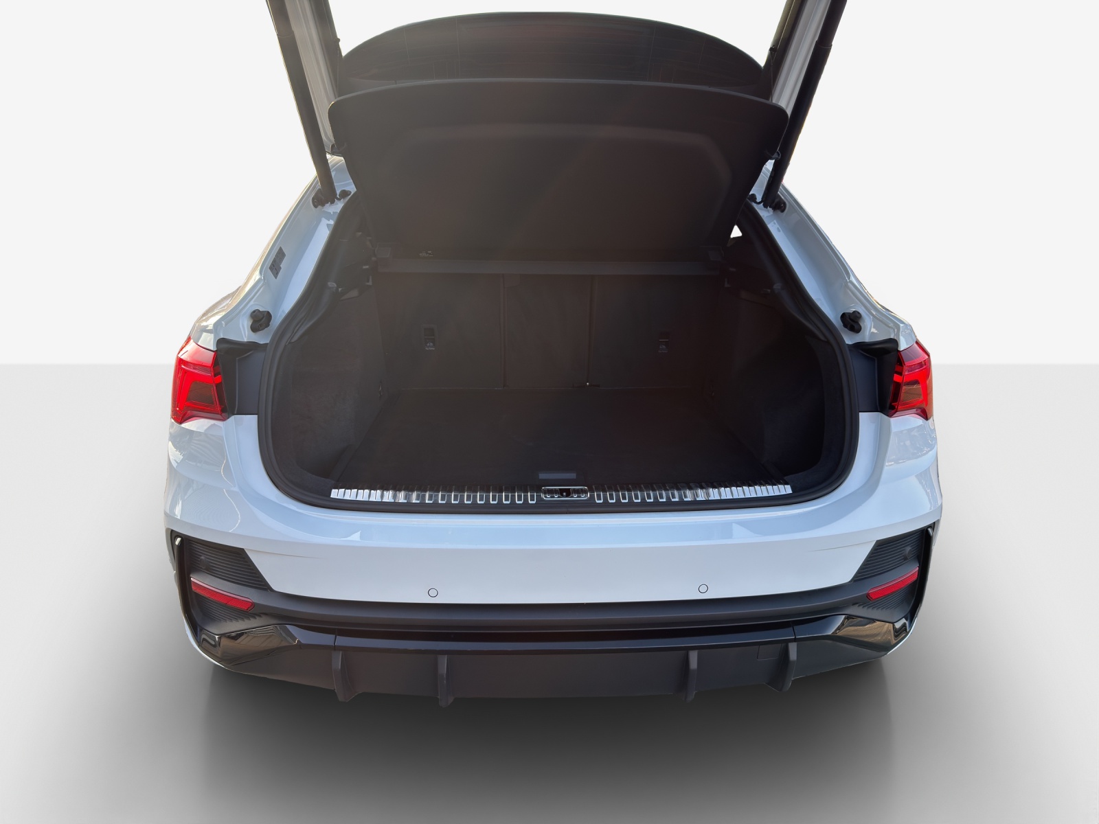 AUDI Q3 Sportback 40 TDI S line quattro S-tronic-image-12