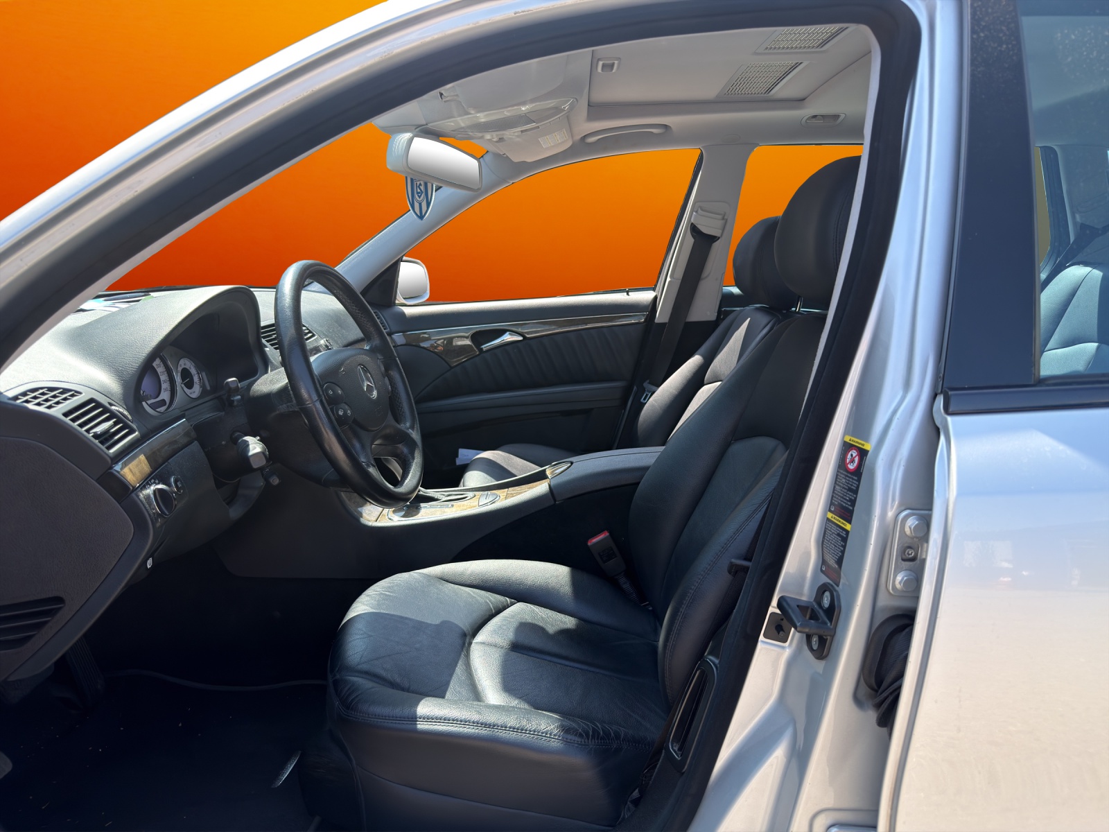 MERCEDES-BENZ E 350 Avantgarde 4Matic Automatic-image-8