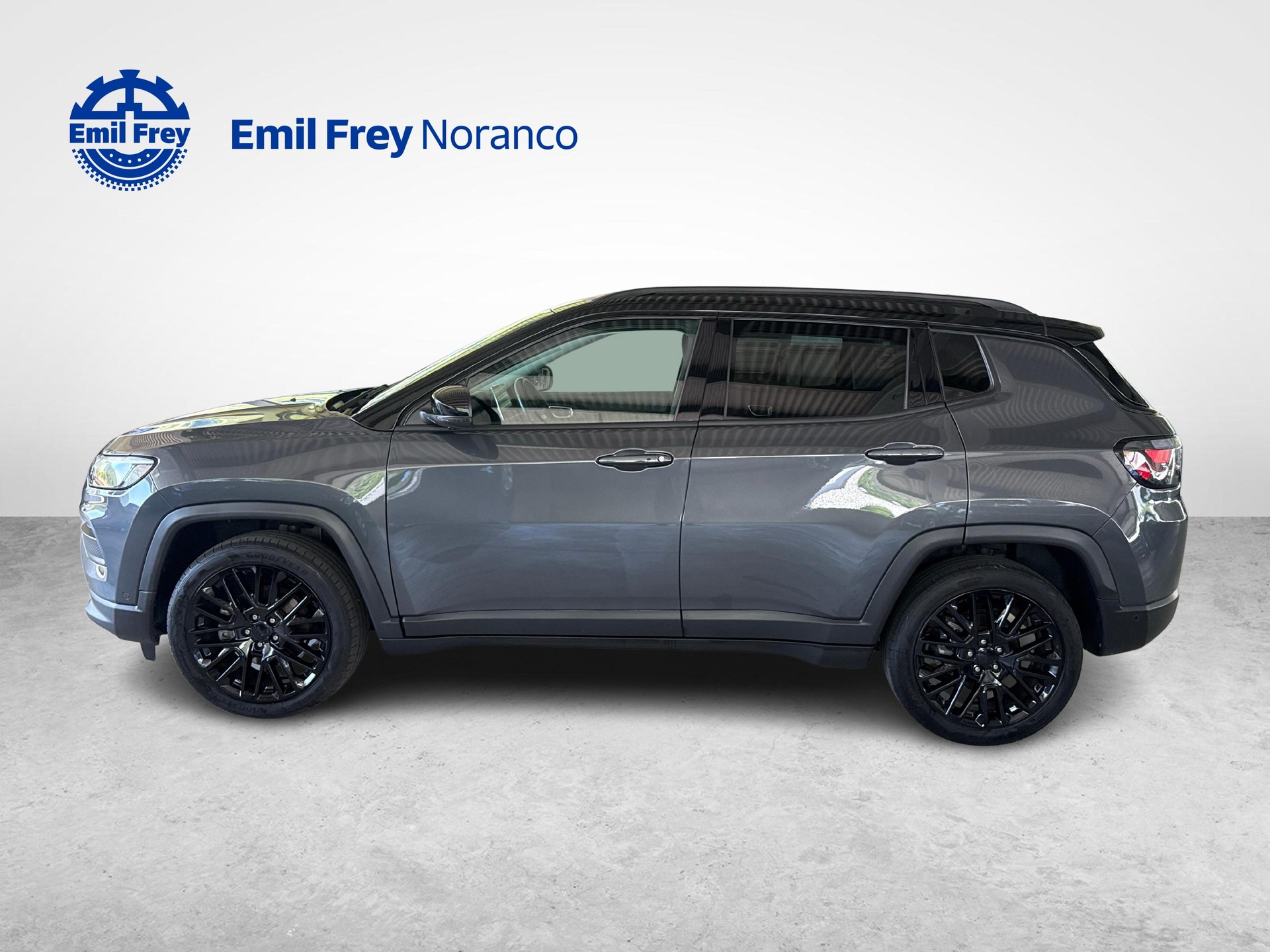 JEEP Compass 1.5 Turbo Upland + Ruote invernali incluse-image-1