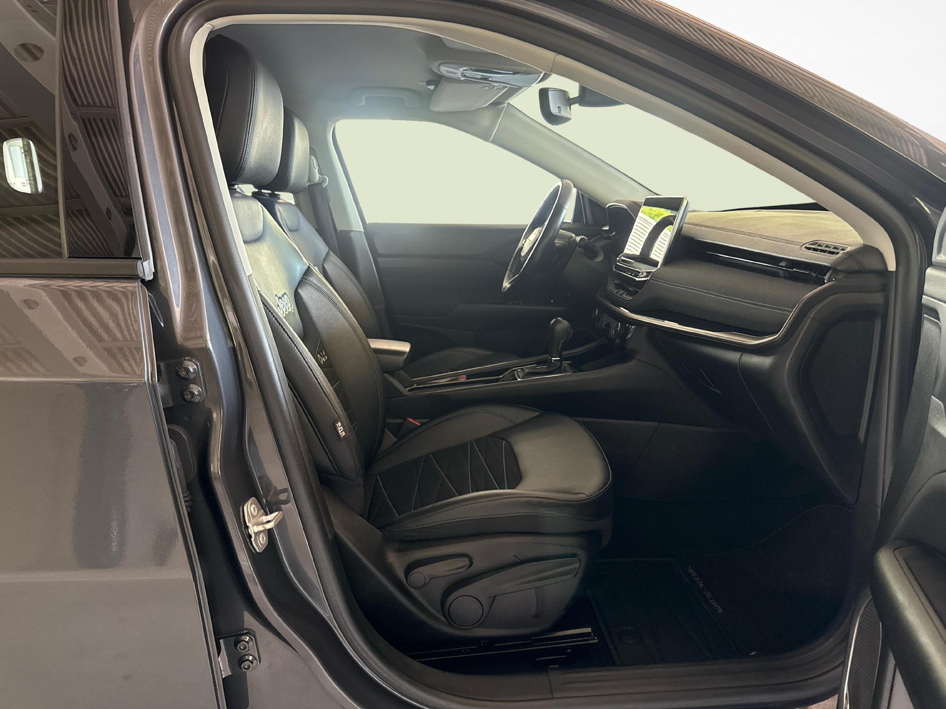 JEEP Compass 1.5 Turbo Upland + Ruote invernali incluse-image-9