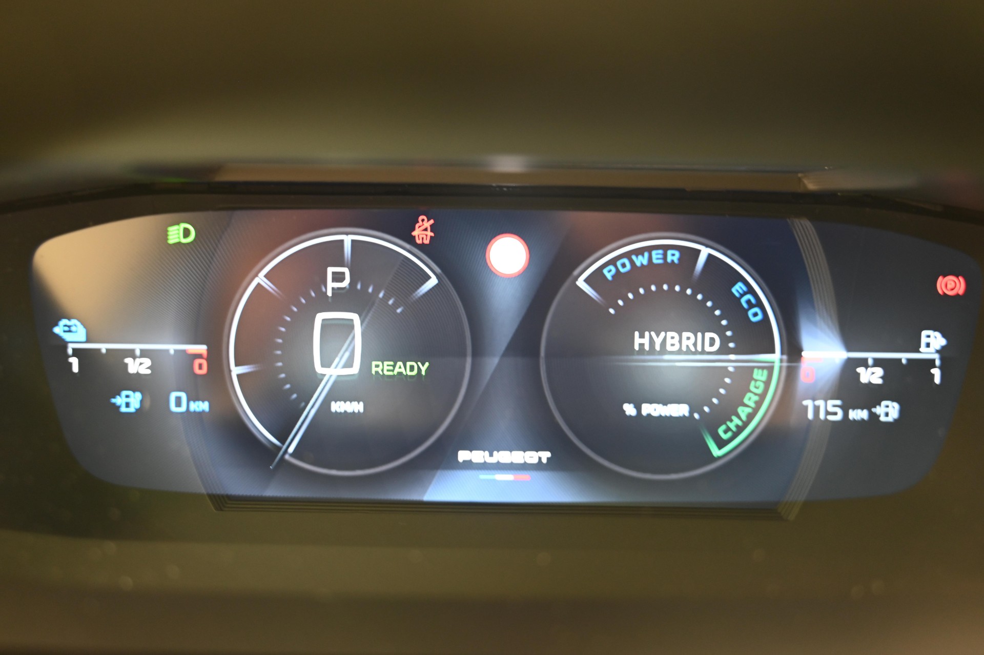 PEUGEOT 308 1.6 PHEV 180 GT-image-9