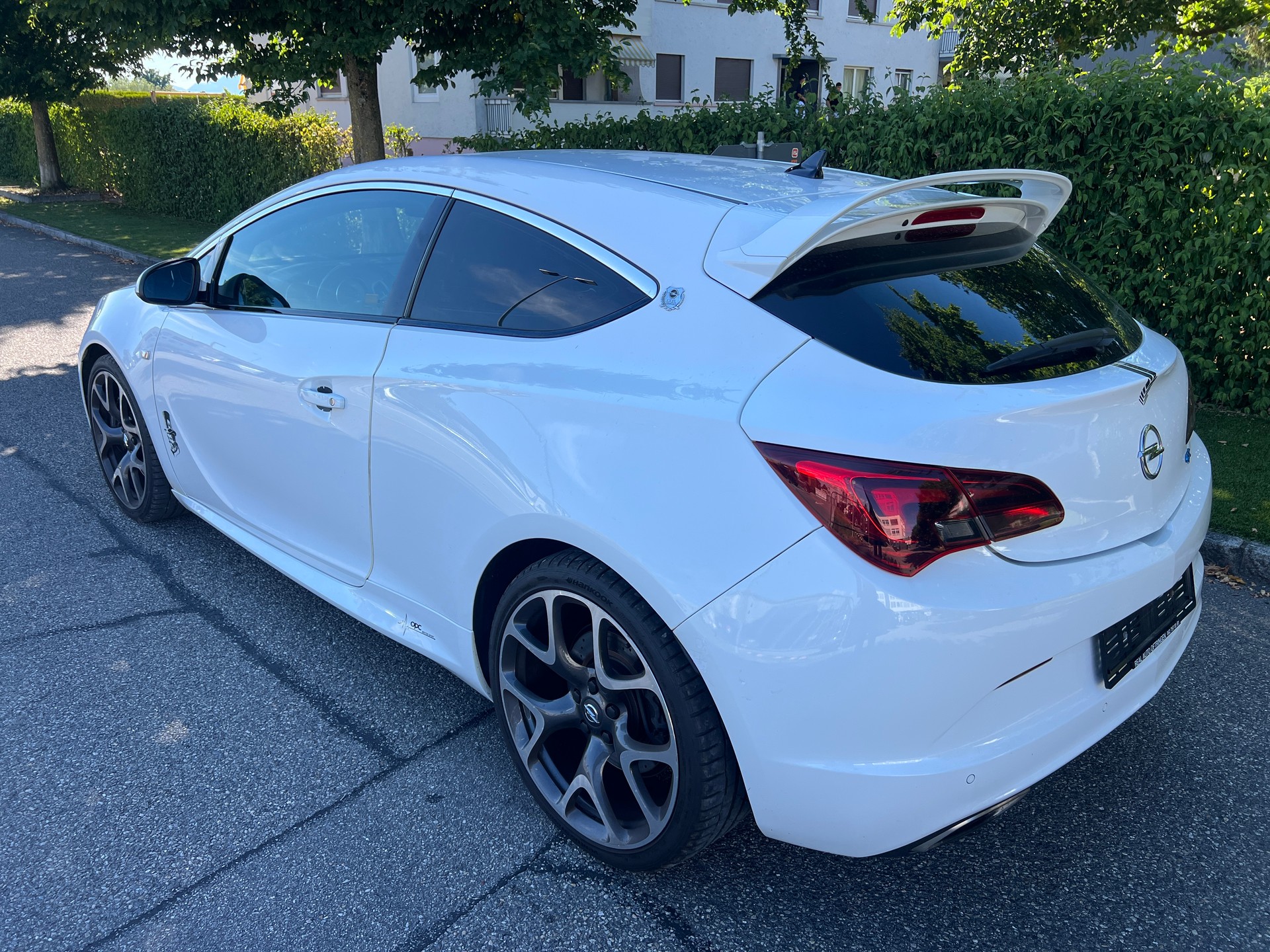 OPEL Astra GTC 2.0i 16V Turbo OPC-image-3