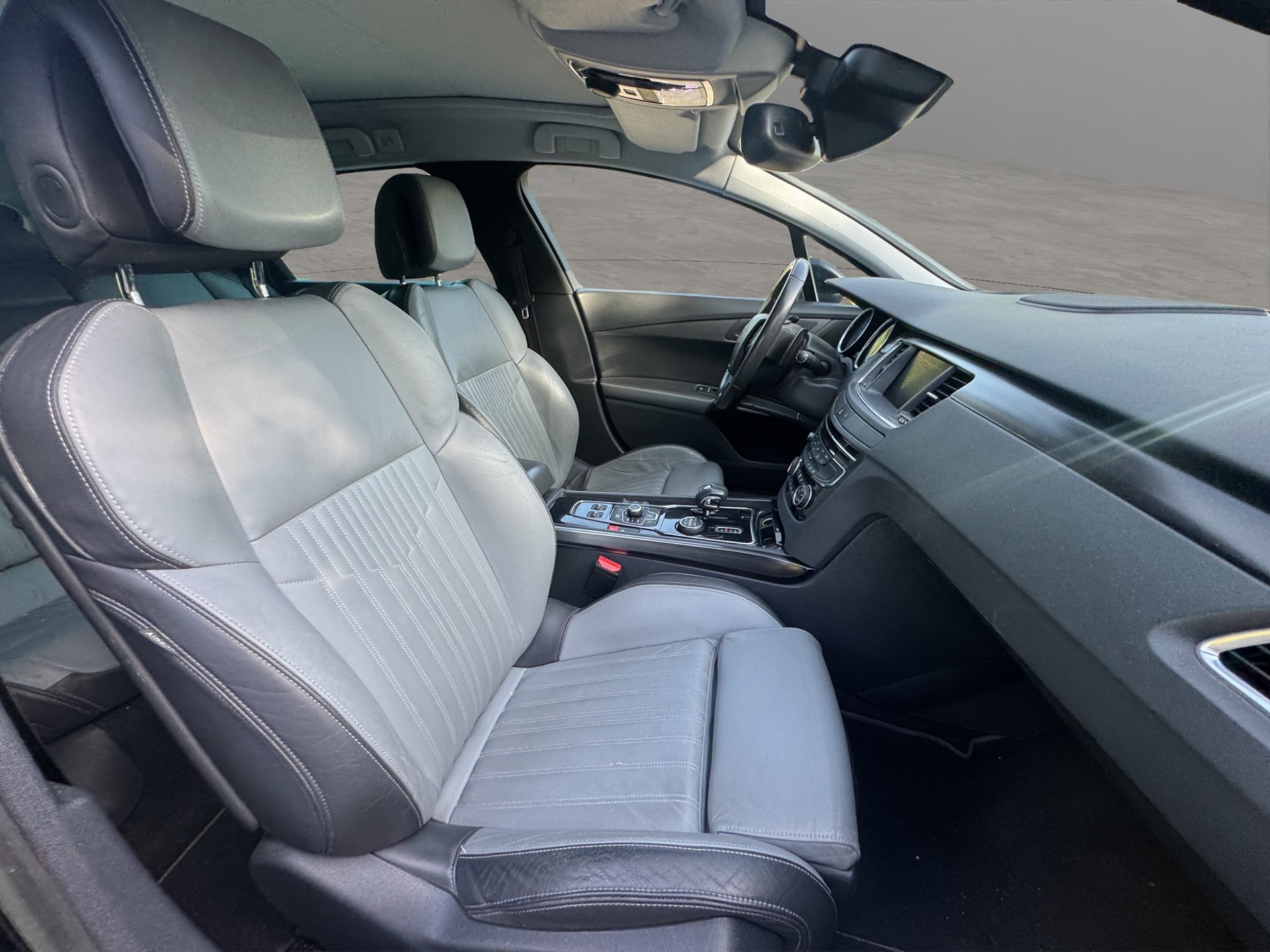 PEUGEOT 508 RXH 2.0 HDI Hybrid4 EGS6-image-13