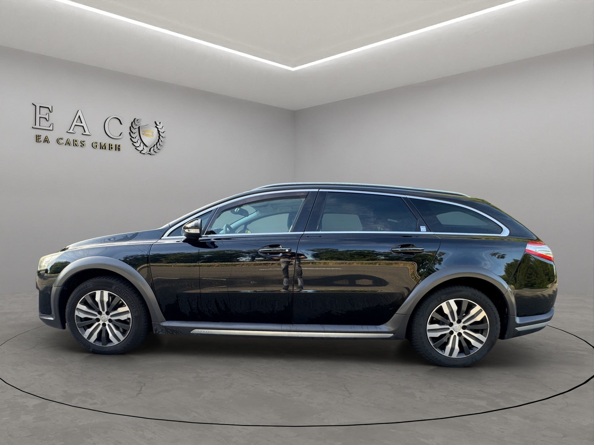 PEUGEOT 508 RXH 2.0 HDI Hybrid4 EGS6-image-1