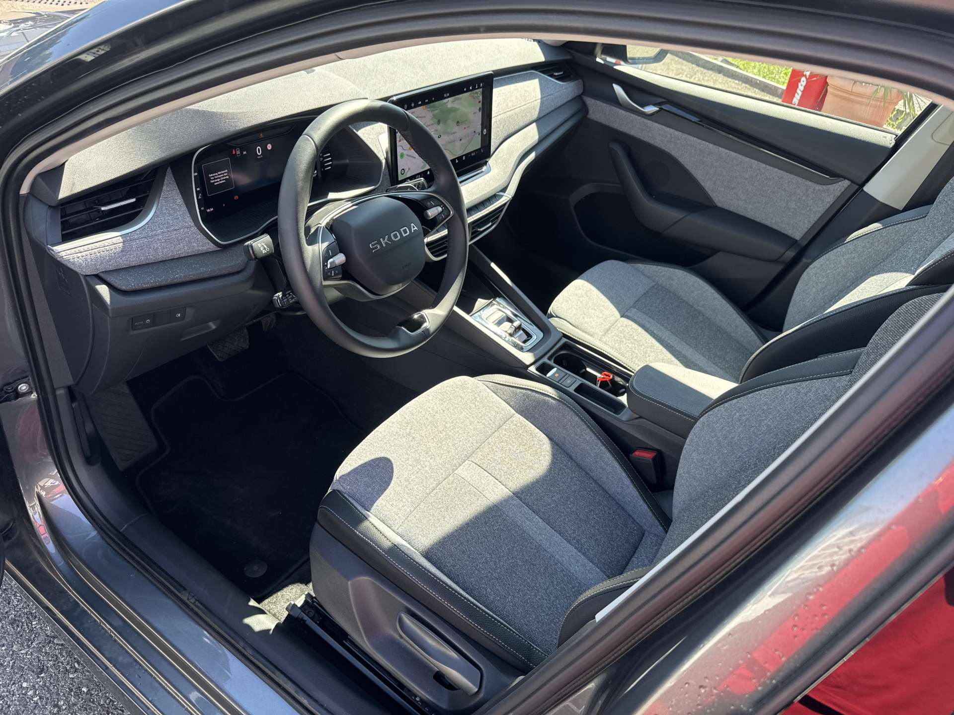 SKODA Octavia Combi 2.0 TDi Selection DSG-Automat-image-5