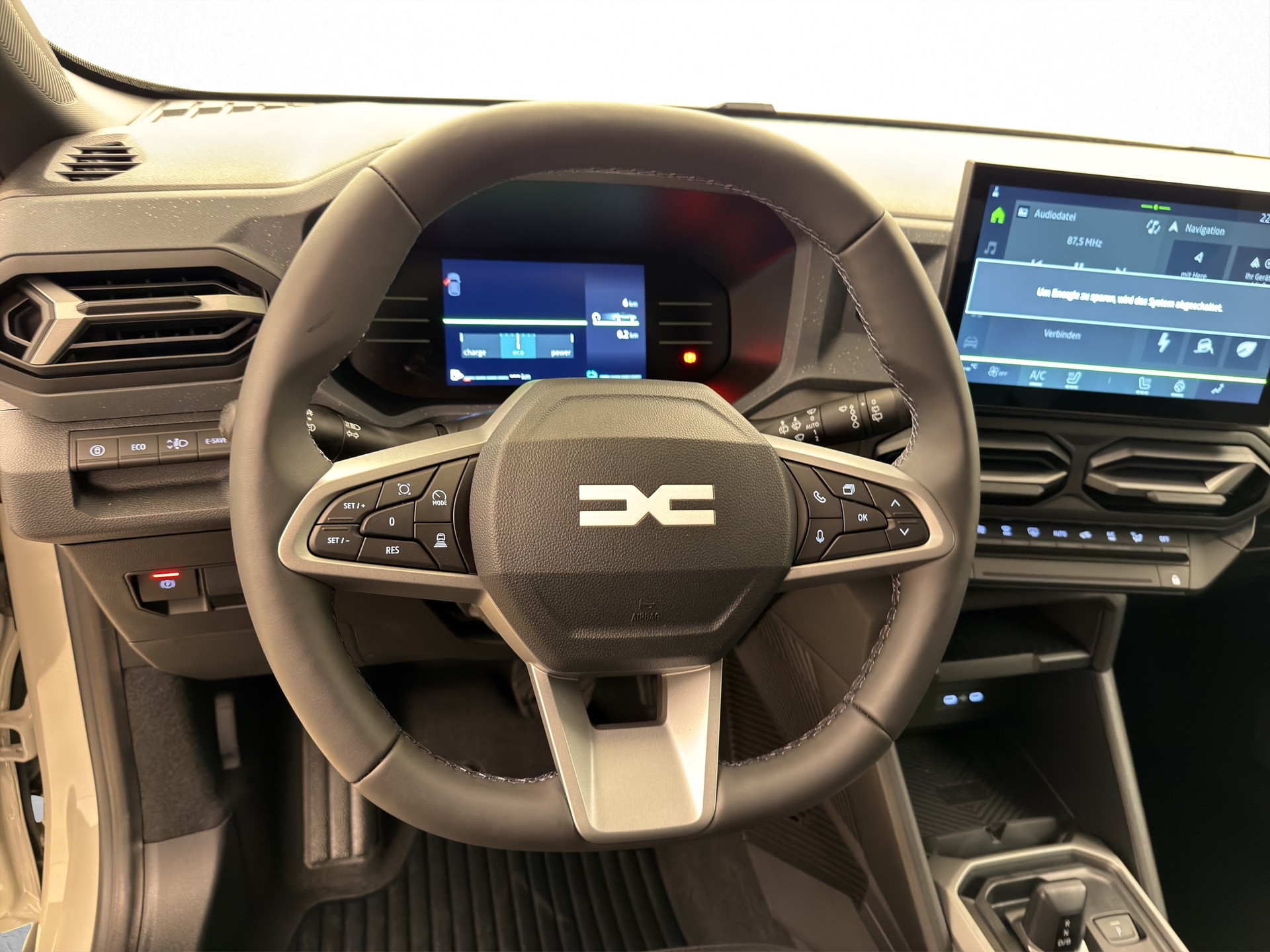 DACIA Duster 1.8 Hybrid Journey-image-8