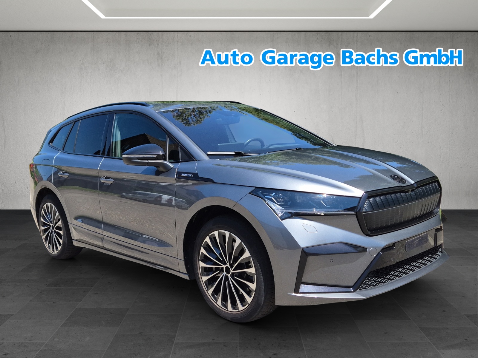 SKODA Enyaq iV 80 SportLine*360°Kamera*Panoramadach*Head up Display*Anhängerkupplung*-image-0