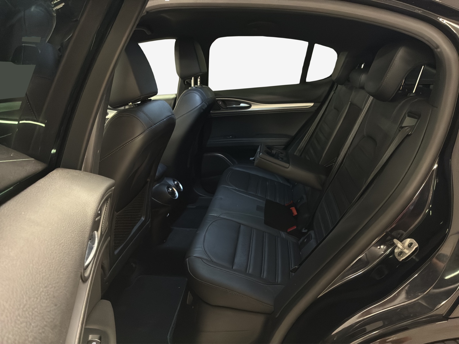 ALFA ROMEO Stelvio 2.0 Veloce Q4-image-11