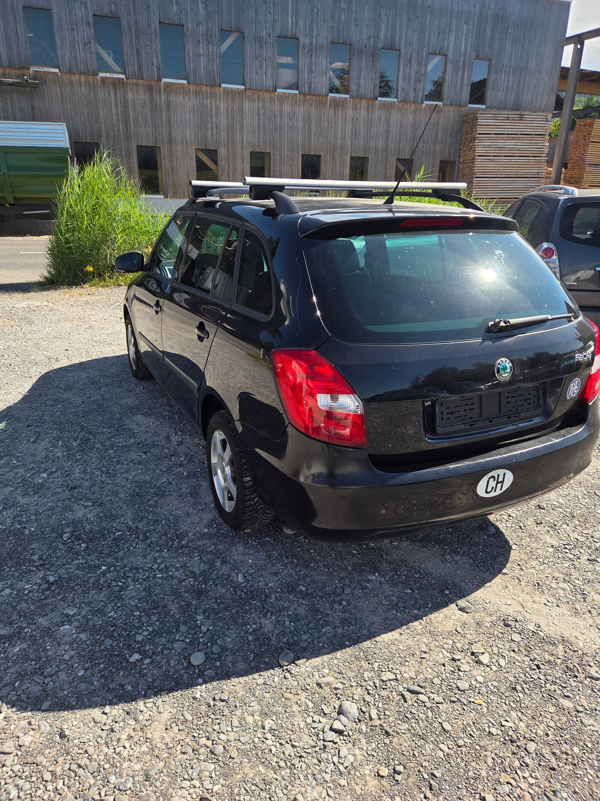 SKODA Fabia 1.6 Smile-image-3