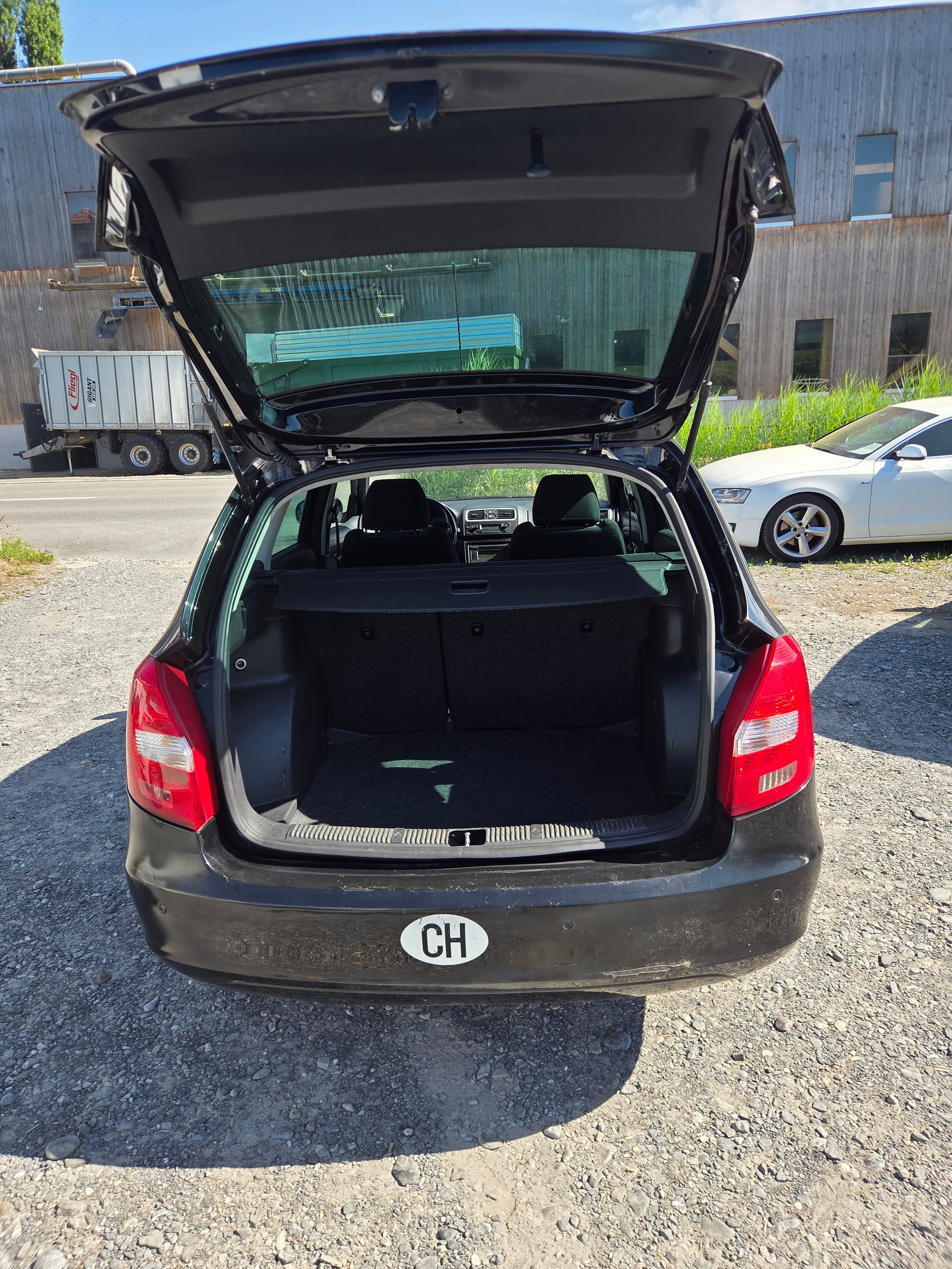 SKODA Fabia 1.6 Smile-image-4
