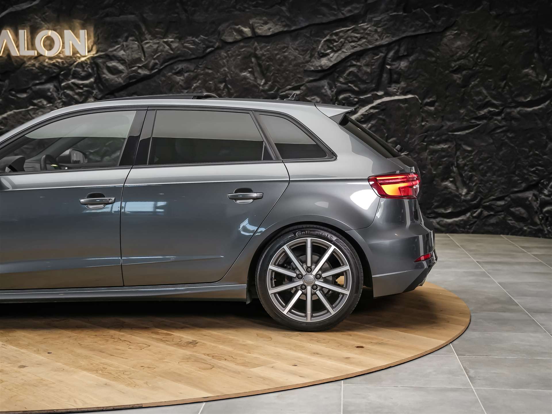 AUDI A3 Sportback 1.5 S-Line TFSI S-tronic *CH Auto*Abstandsregler*Panorama*-image-19