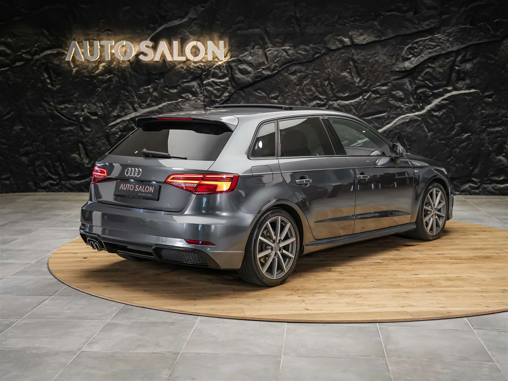 AUDI A3 Sportback 1.5 S-Line TFSI S-tronic *CH Auto*Abstandsregler*Panorama*-image-5
